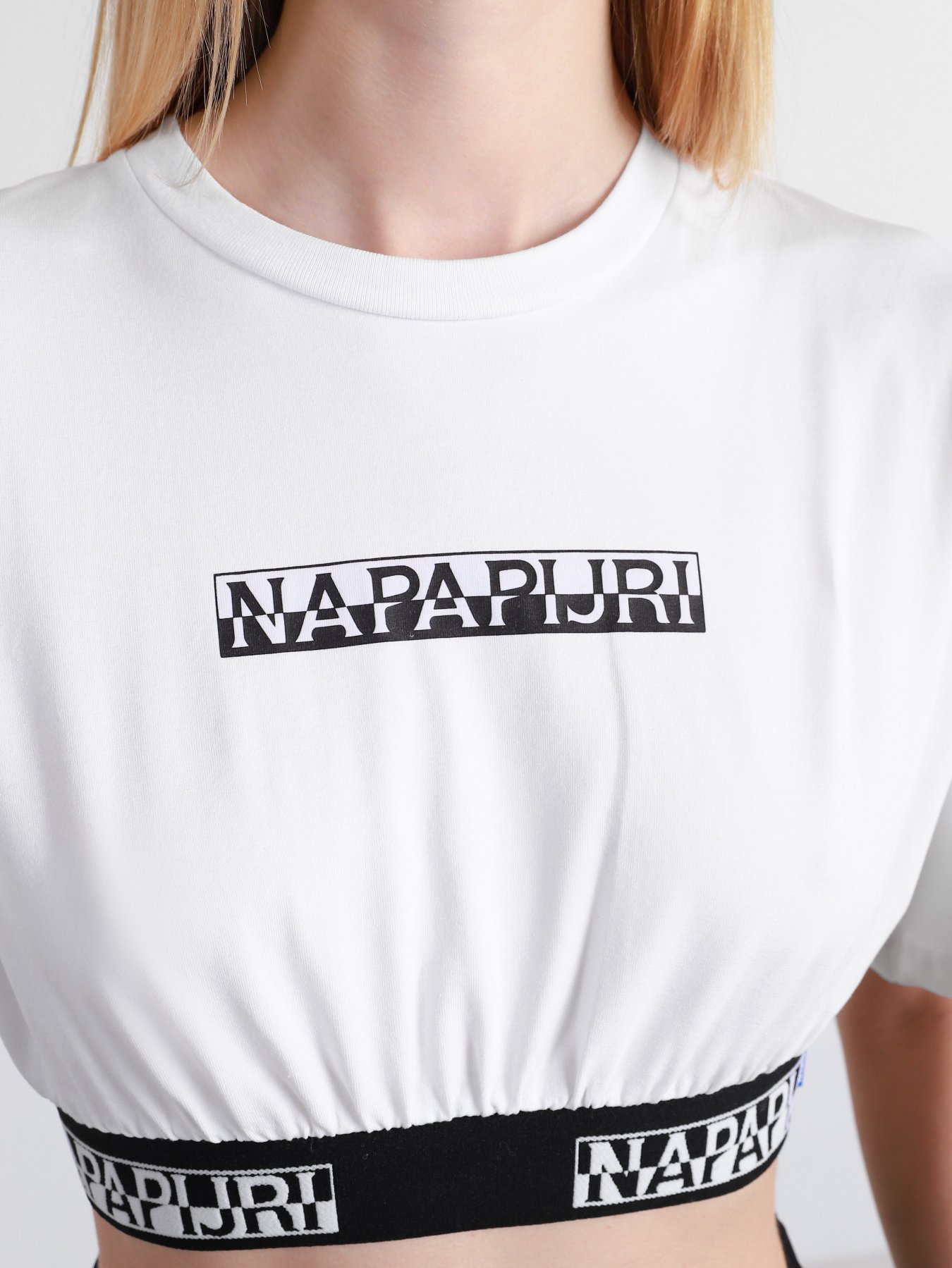 Футболка спортивная Napapijri S-Box модель NP0A4FCO0021 Фото