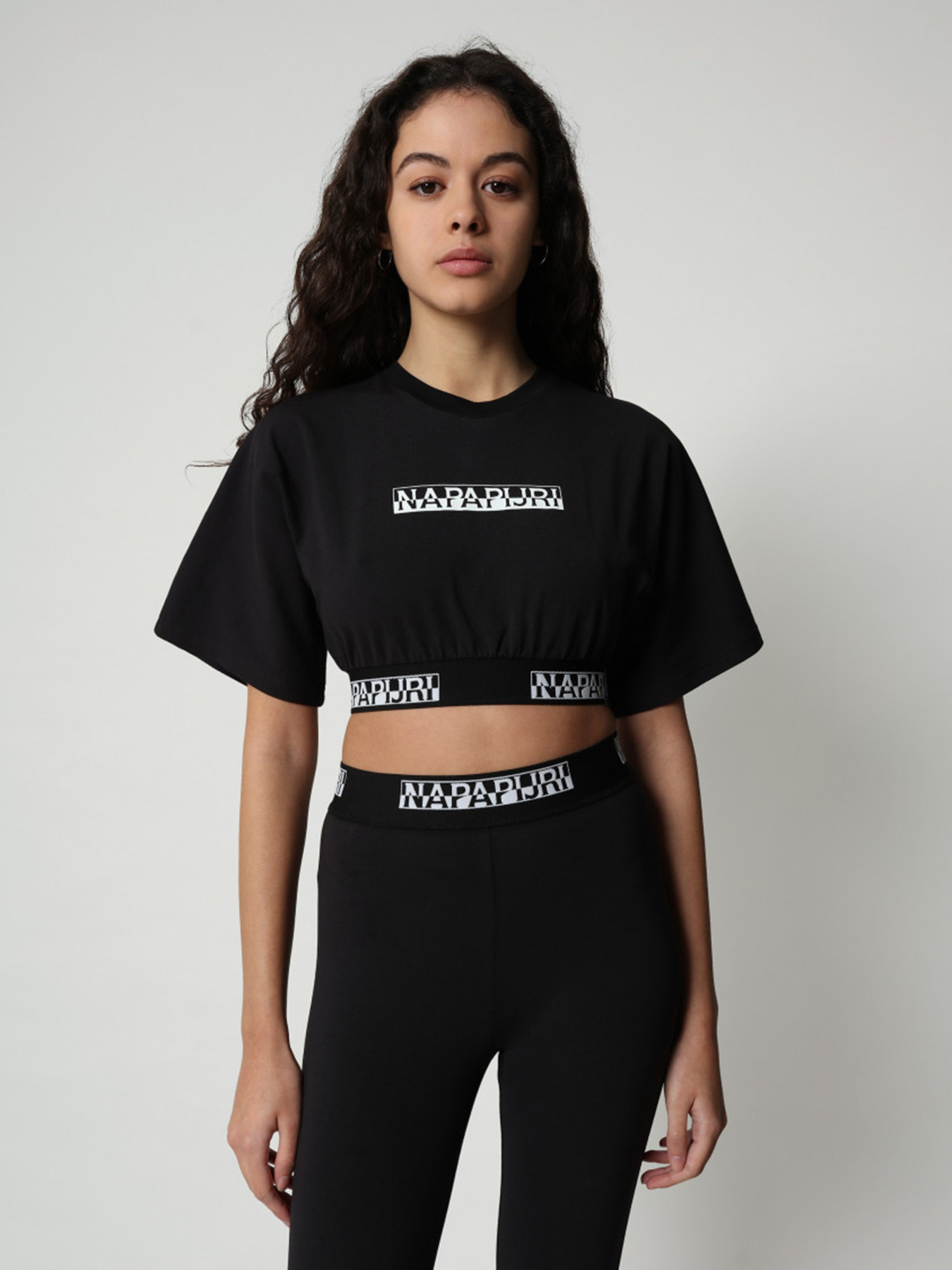 Футболки і поло Napapijri S-Box модель NP0A4FCO0411 Фото