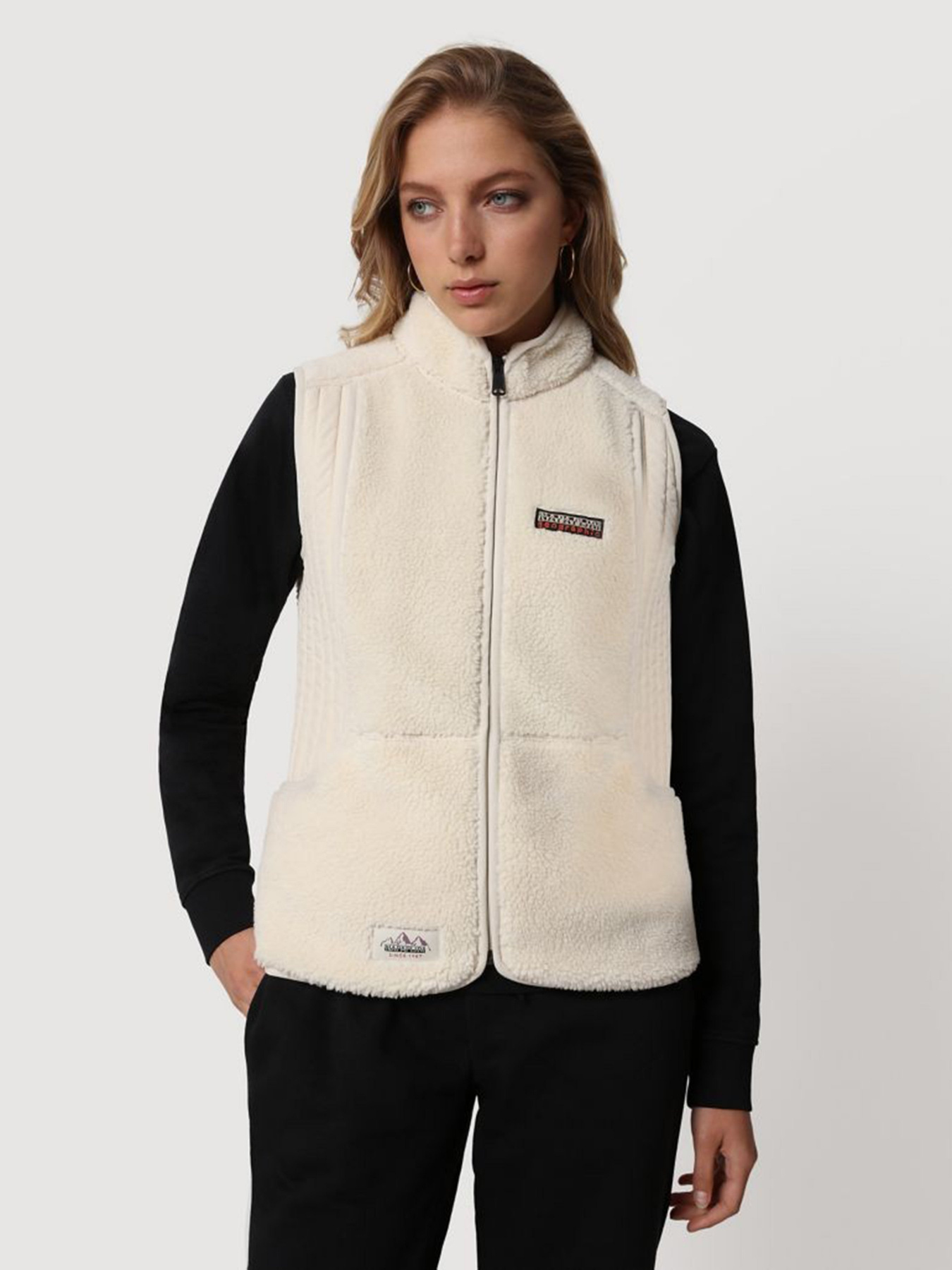 Жилет Napapijri YUPIK VEST W модель NP0A4FN8NS51 Фото