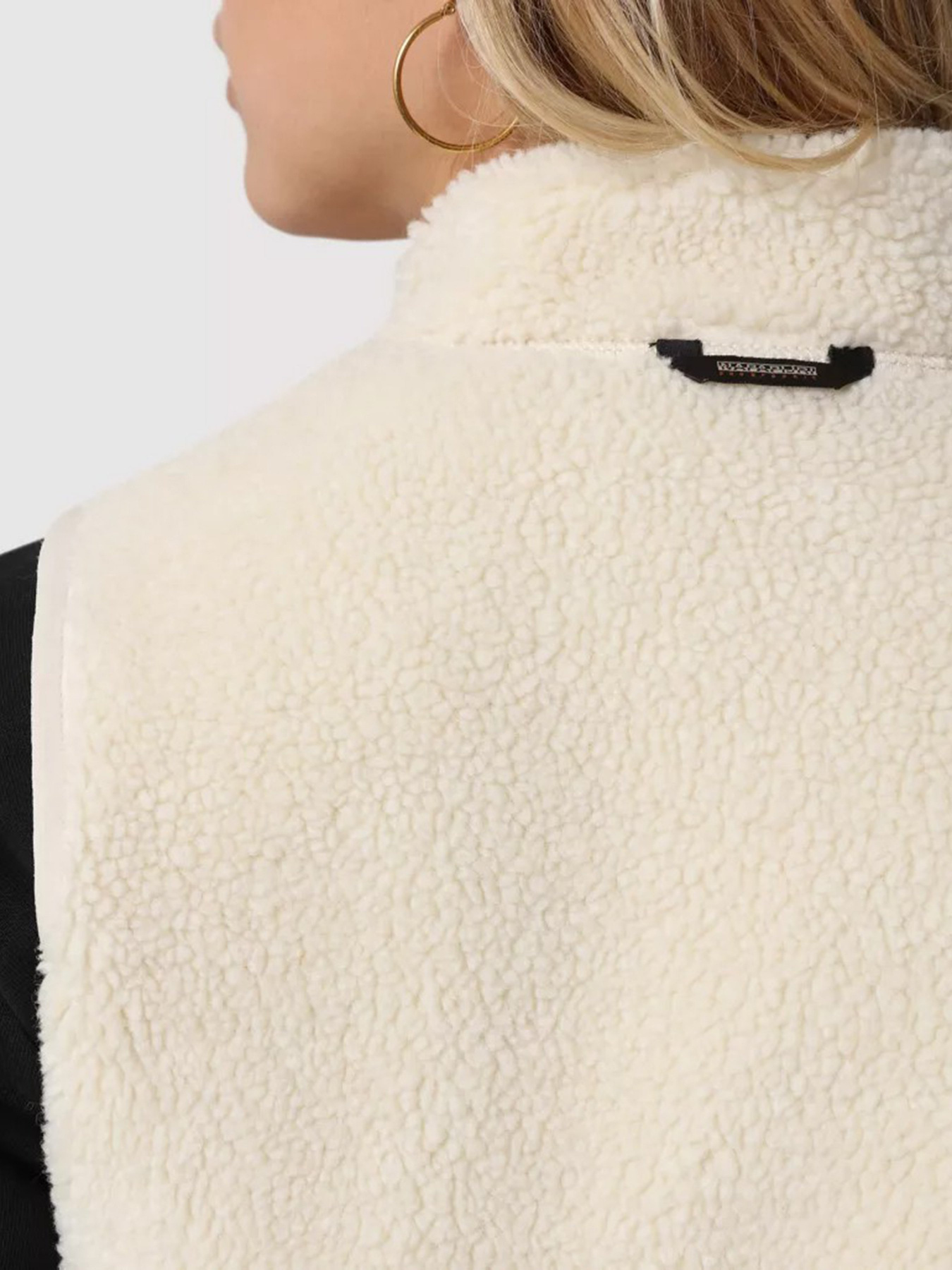 Жилет Napapijri YUPIK VEST W модель NP0A4FN8NS51 Жилет Napapijri YUPIK VEST W модель NP0A4FN8NS51 Фото