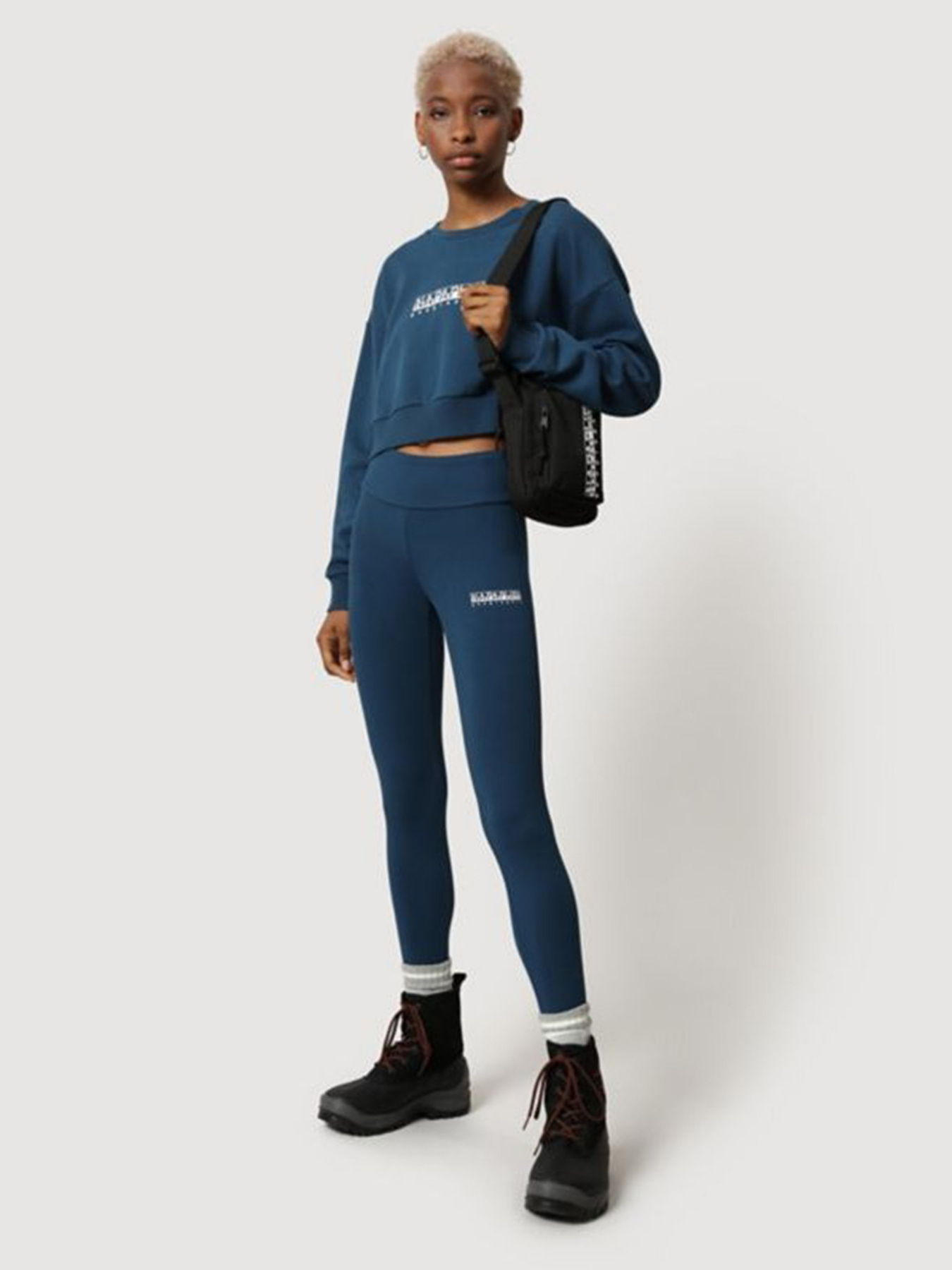 Світшот Napapijri B-BOX W CROPPED C 1 модель NP0A4FSEBB81 Фото