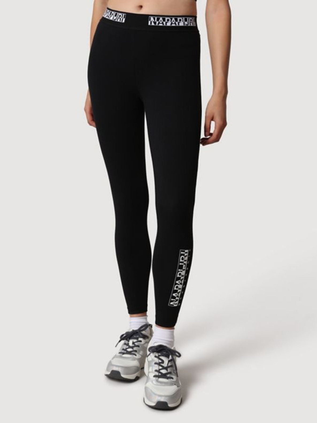 Спортивные леггинсы Napapijri M-BOX LEGGINGS 2 модель NP0A4FSJ0411 Фото