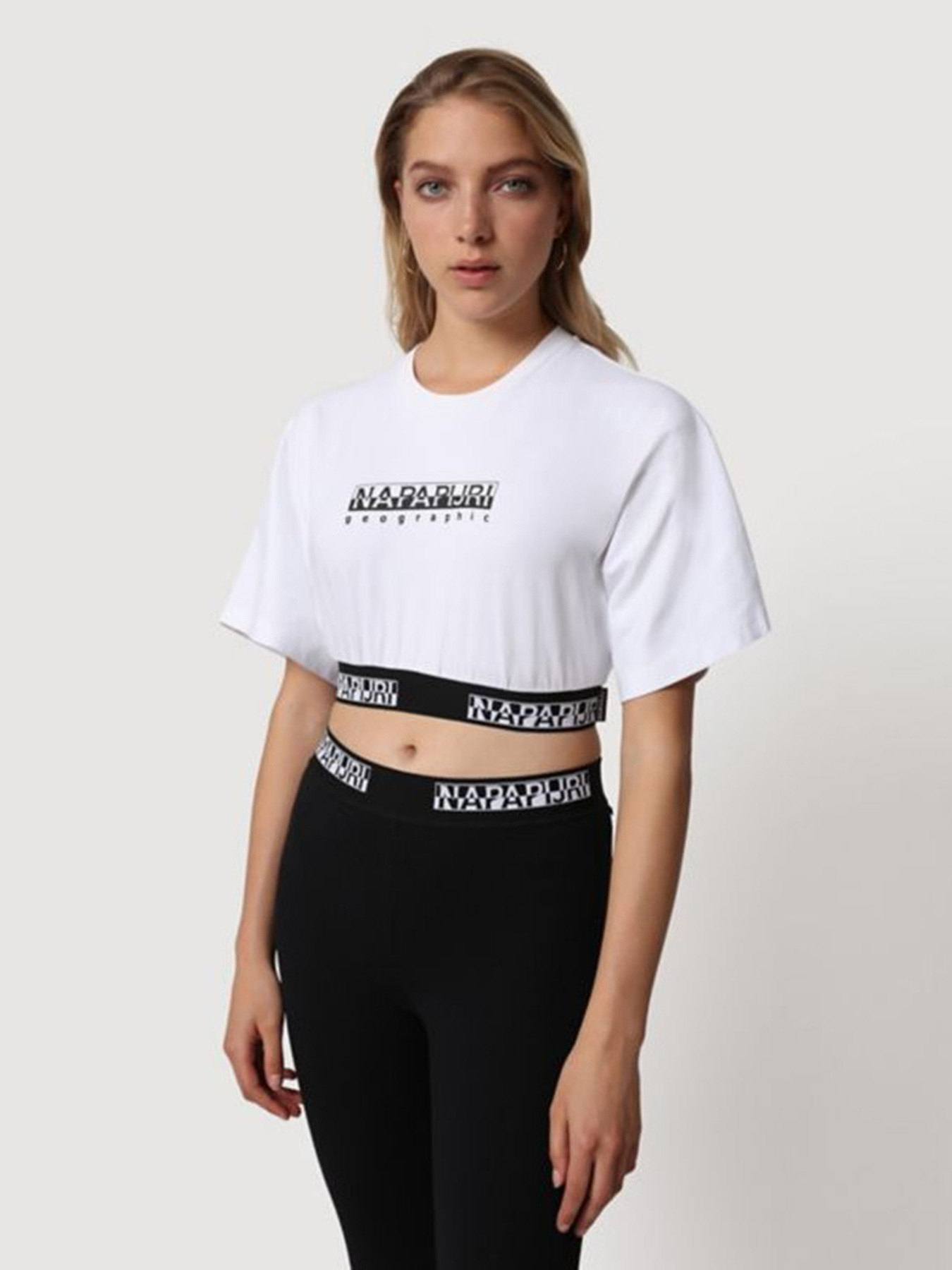 Спортивна футболка Napapijri S-BOX W CROP WIDE 2 модель NP0A4FVB0021 Фото