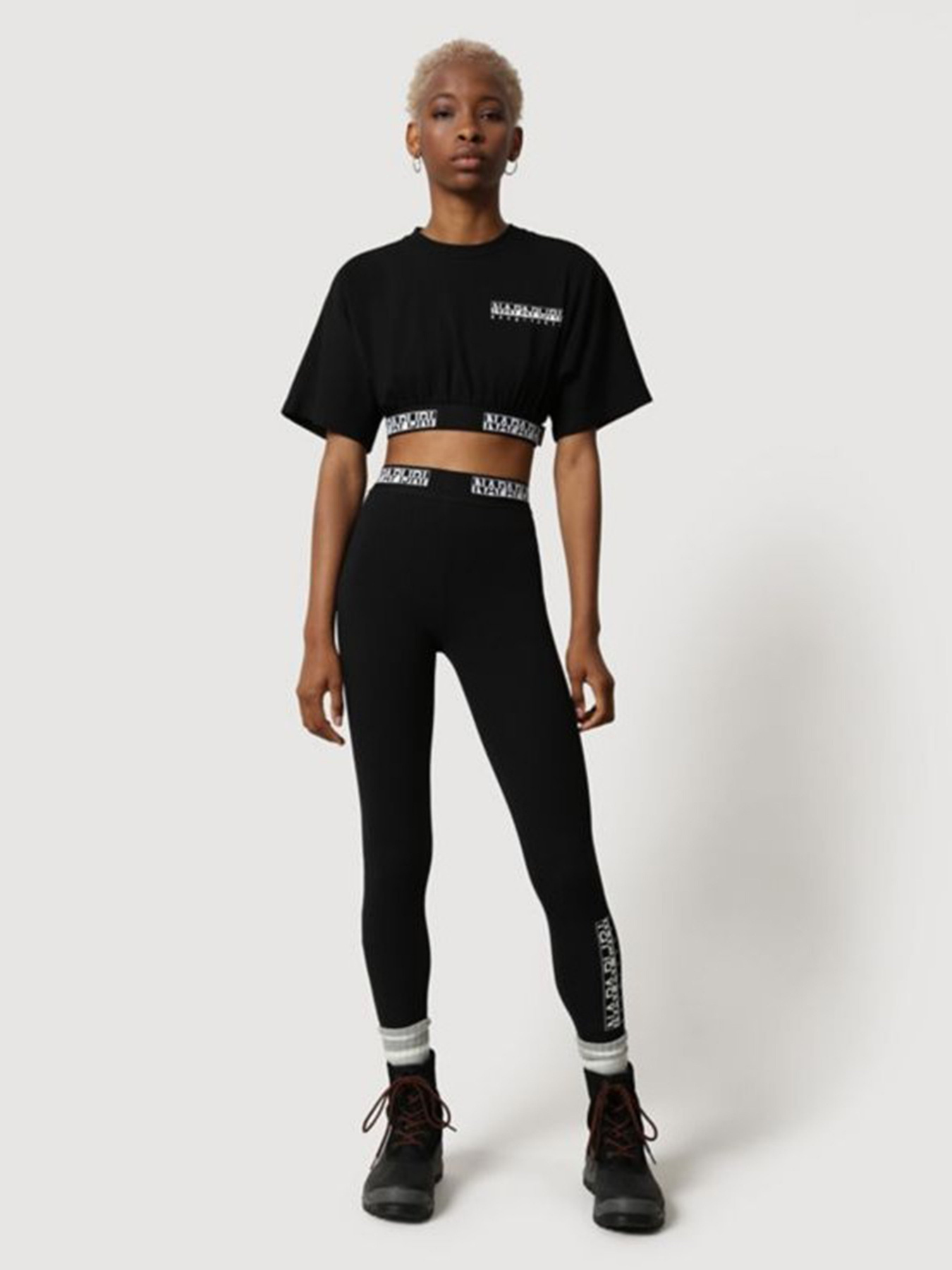 Спортивна футболка Napapijri S-BOX W CROP WIDE 2 модель NP0A4FVB0411 Фото