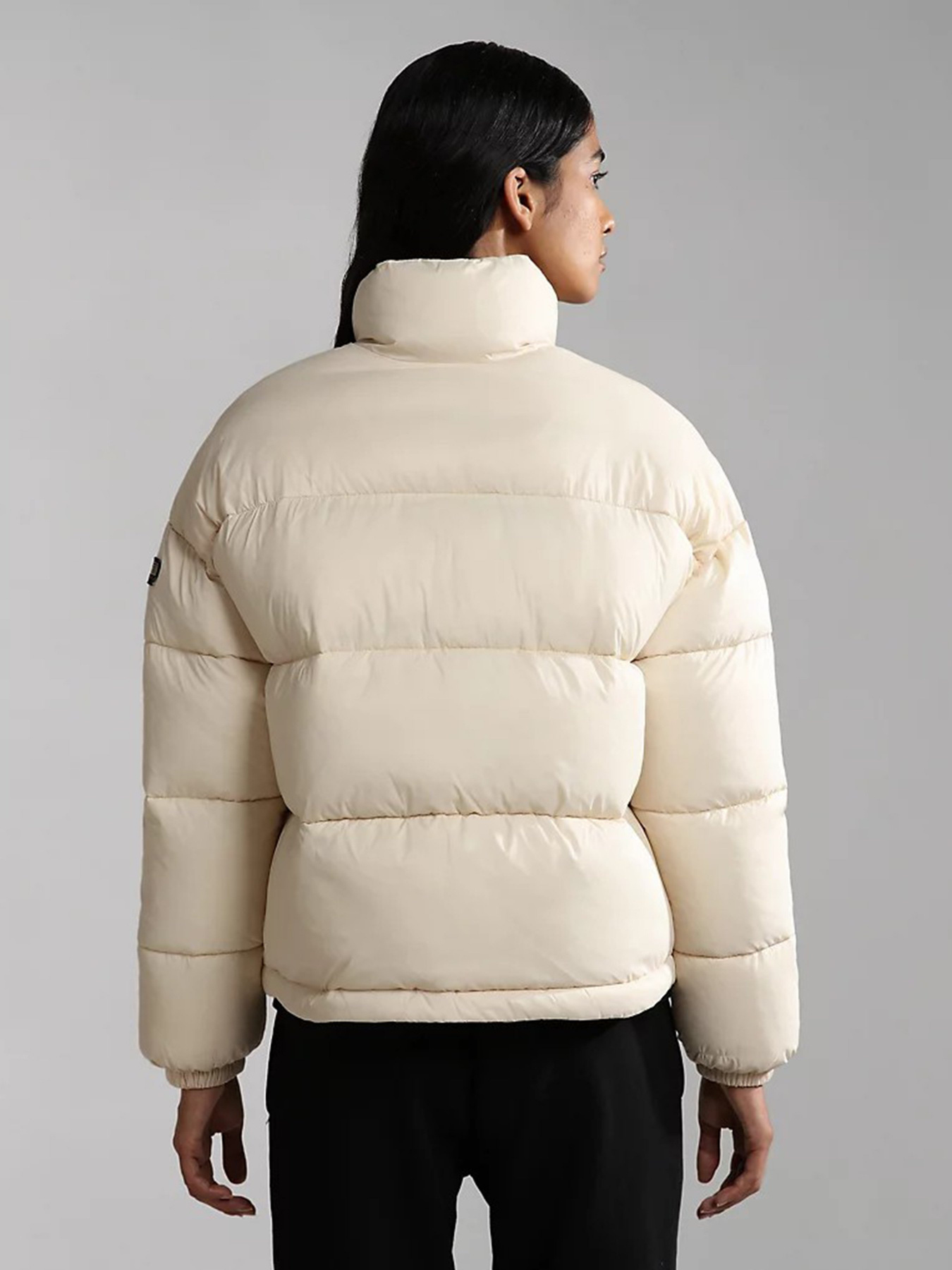 Зимняя куртка Napapijri модель NP0A4GKNNS51 Зимняя куртка Napapijri модель NP0A4GKNNS51 Фото