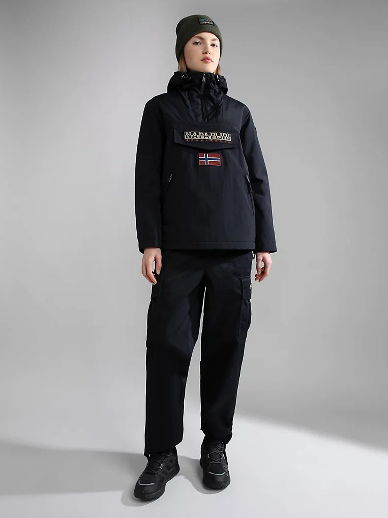 Анорак Napapijri Rainforest модель NP0A4GM60411 Анорак Napapijri Rainforest модель NP0A4GM60411 Фото