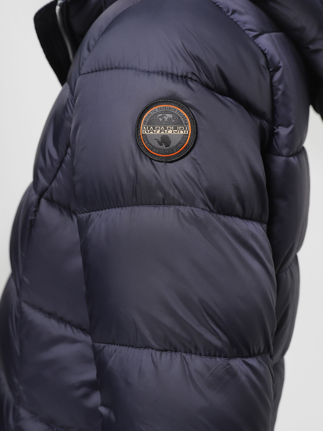 Зимова куртка Napapijri Aerons Rise Long модель NP0A4HCQ1761 Фото