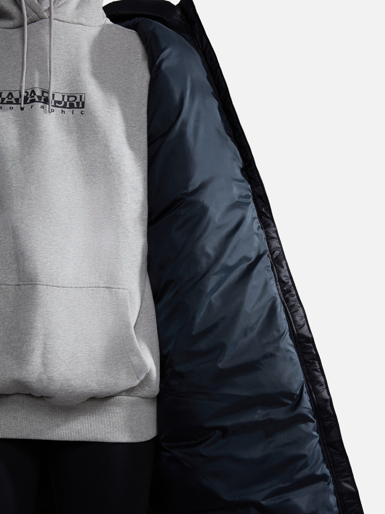 Зимняя куртка Napapijri Box Long Puffer модель NP0A4HJW0411 Фото