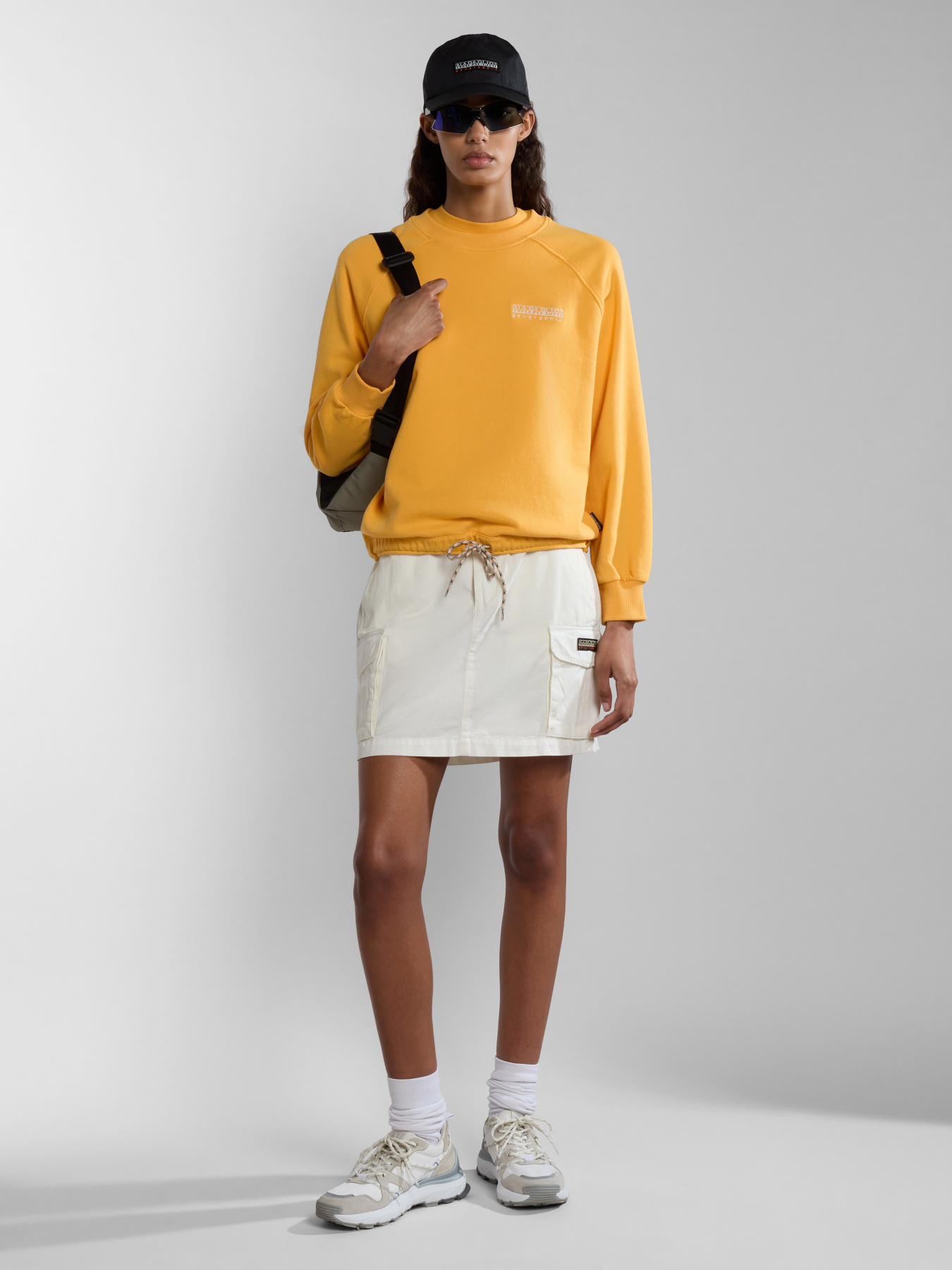 Свитшот Napapijri Boyd Crew модель NP0A4HO3Y1J1 Фото