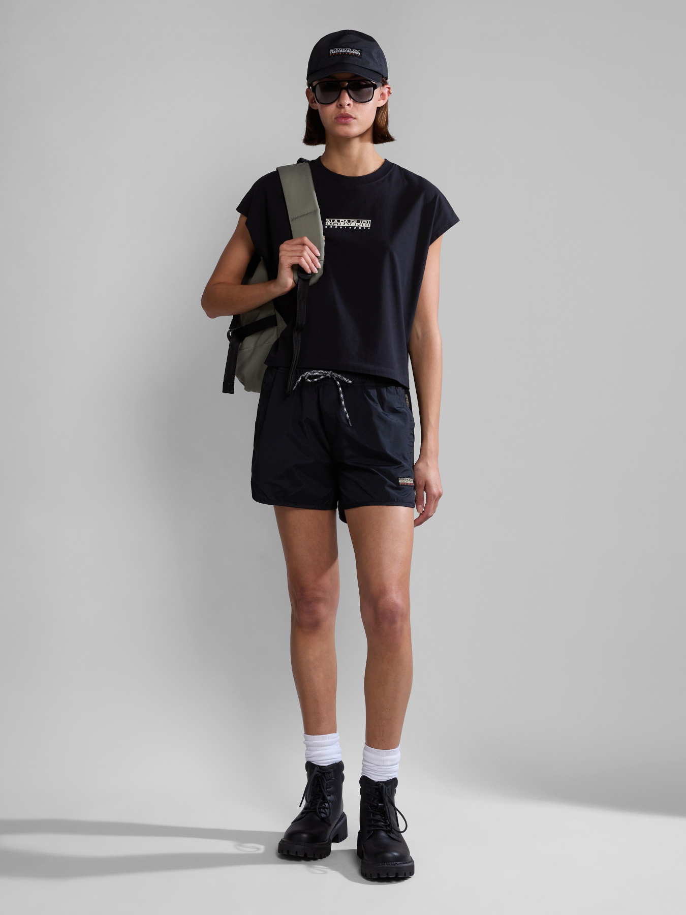 Шорти Napapijri Boyd модель NP0A4HNN0411 Фото