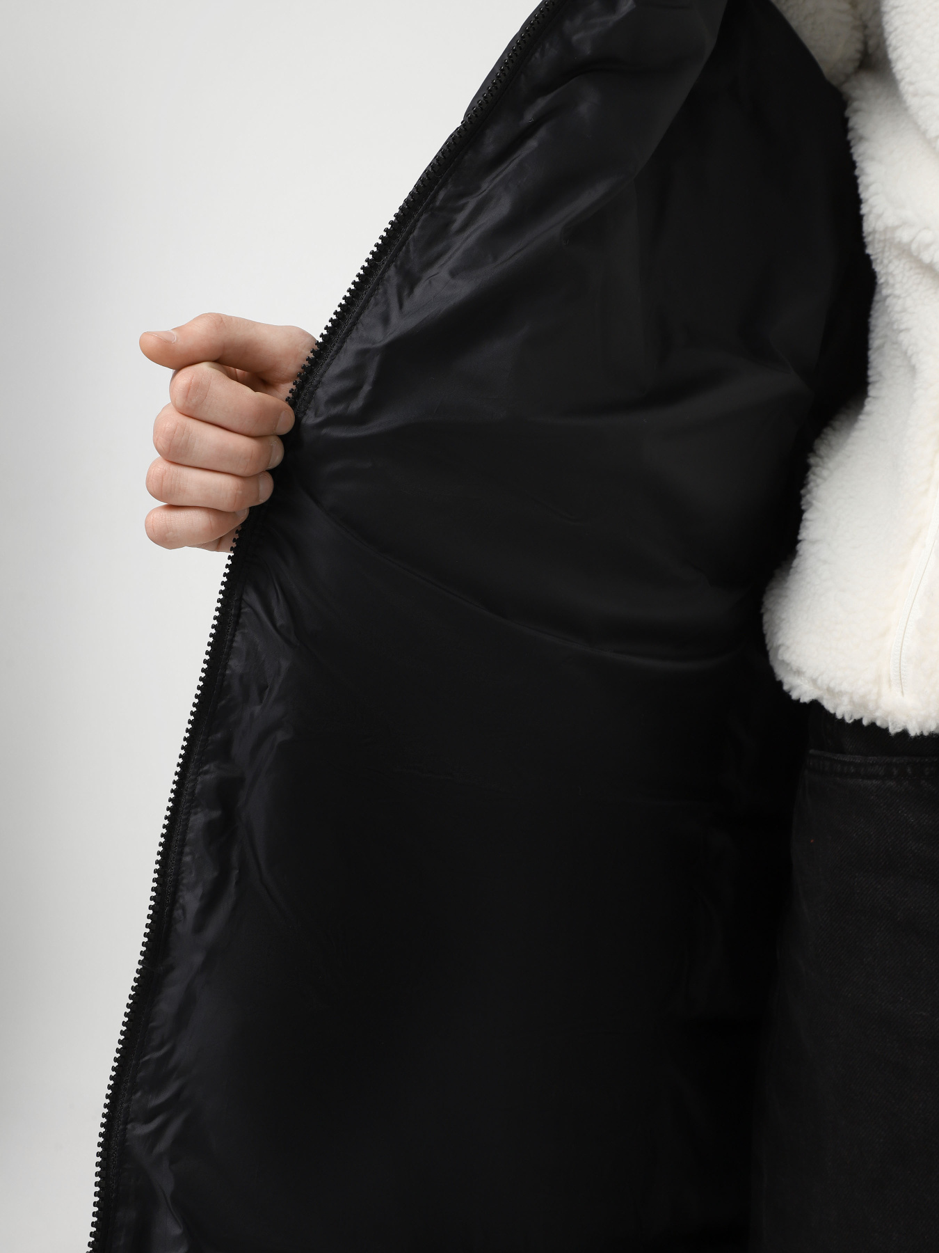 Зимова куртка Napapijri A-Suze Long модель NP0A4HZ30411 Зимова куртка Napapijri A-Suze Long модель NP0A4HZ30411 Фото