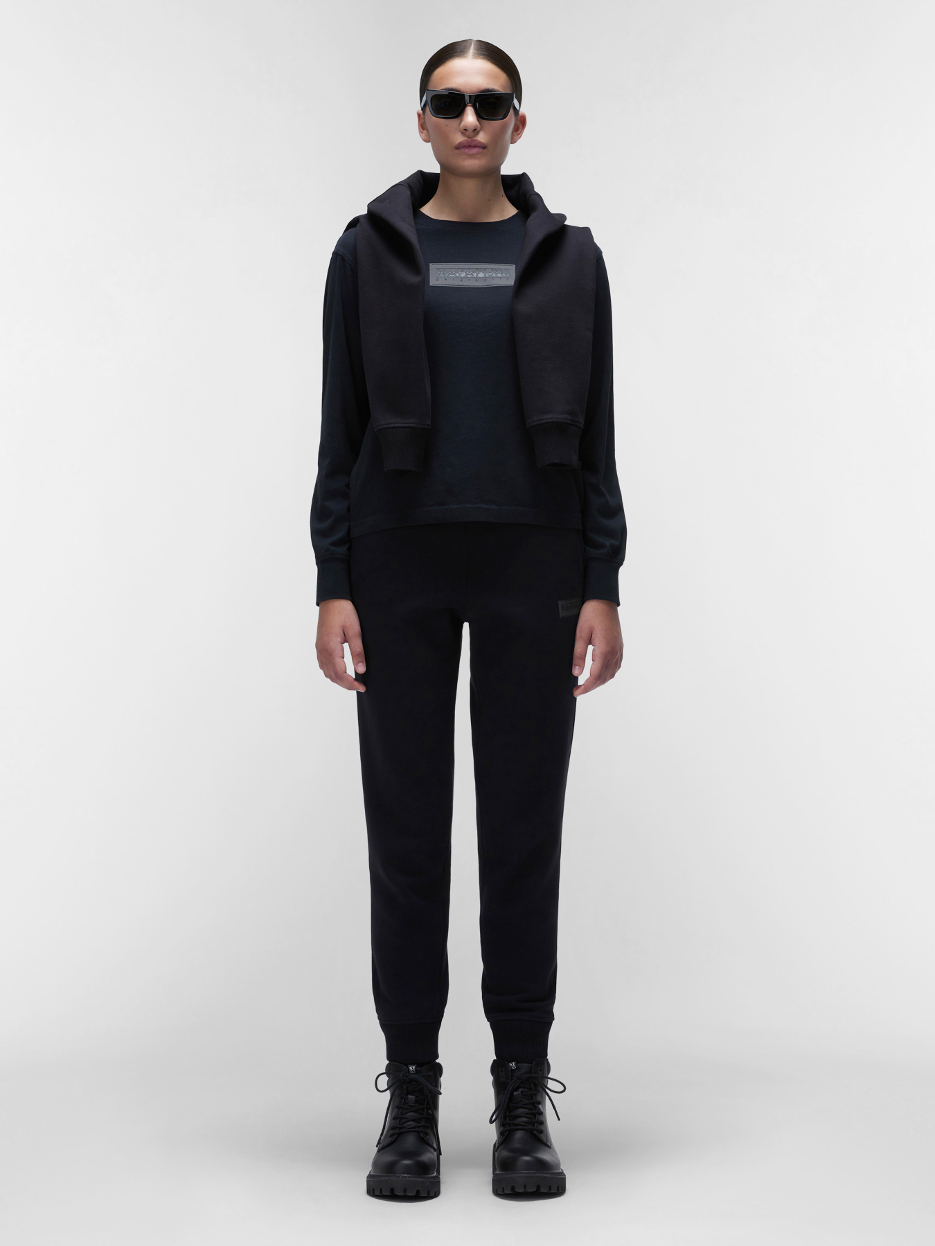 Штаны спортивные Napapijri M-Suze модель NP0A4HZ60411 Фото