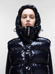 Жилет з утеплювачем Napapijri A-Glane модель NP0A4I5C0411 Фото