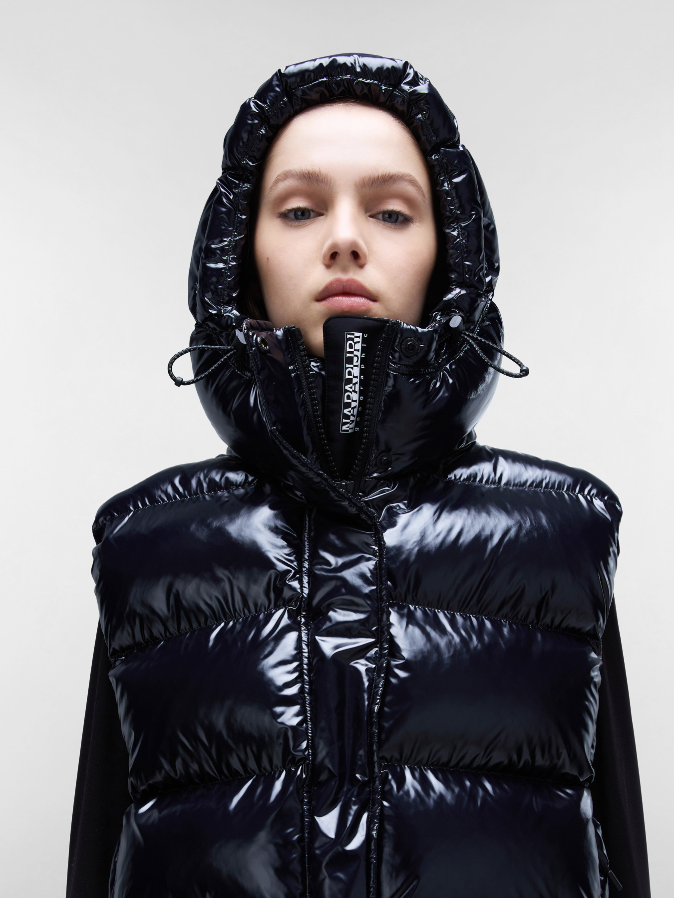 Утеплений жилет Napapijri A-Glane модель NP0A4I5C0411 Фото