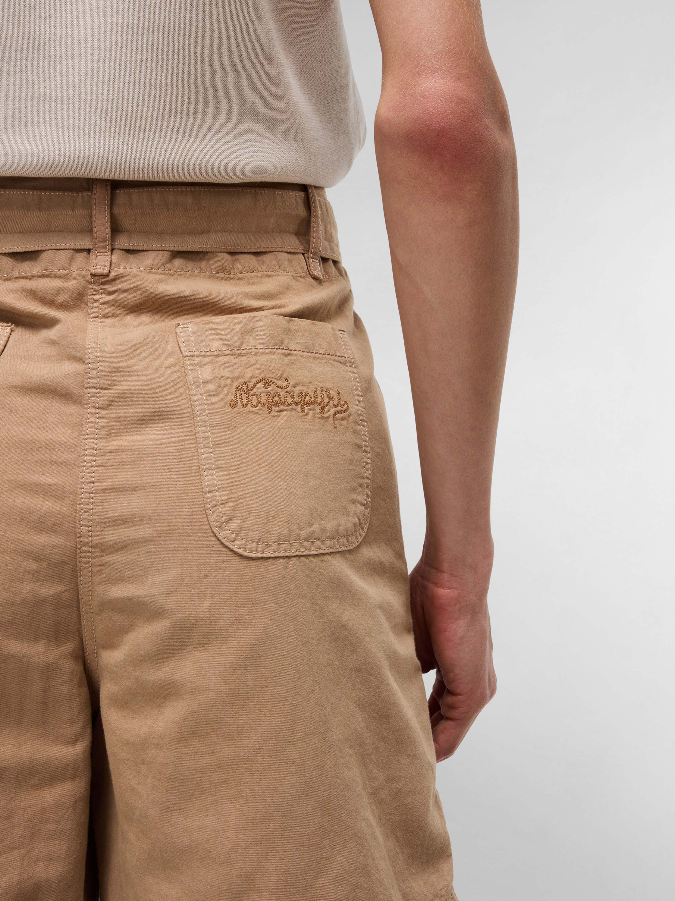 Повсякденні шорти Napapijri Nice Bermuda модель NP0A4IEXN1Q1 Фото