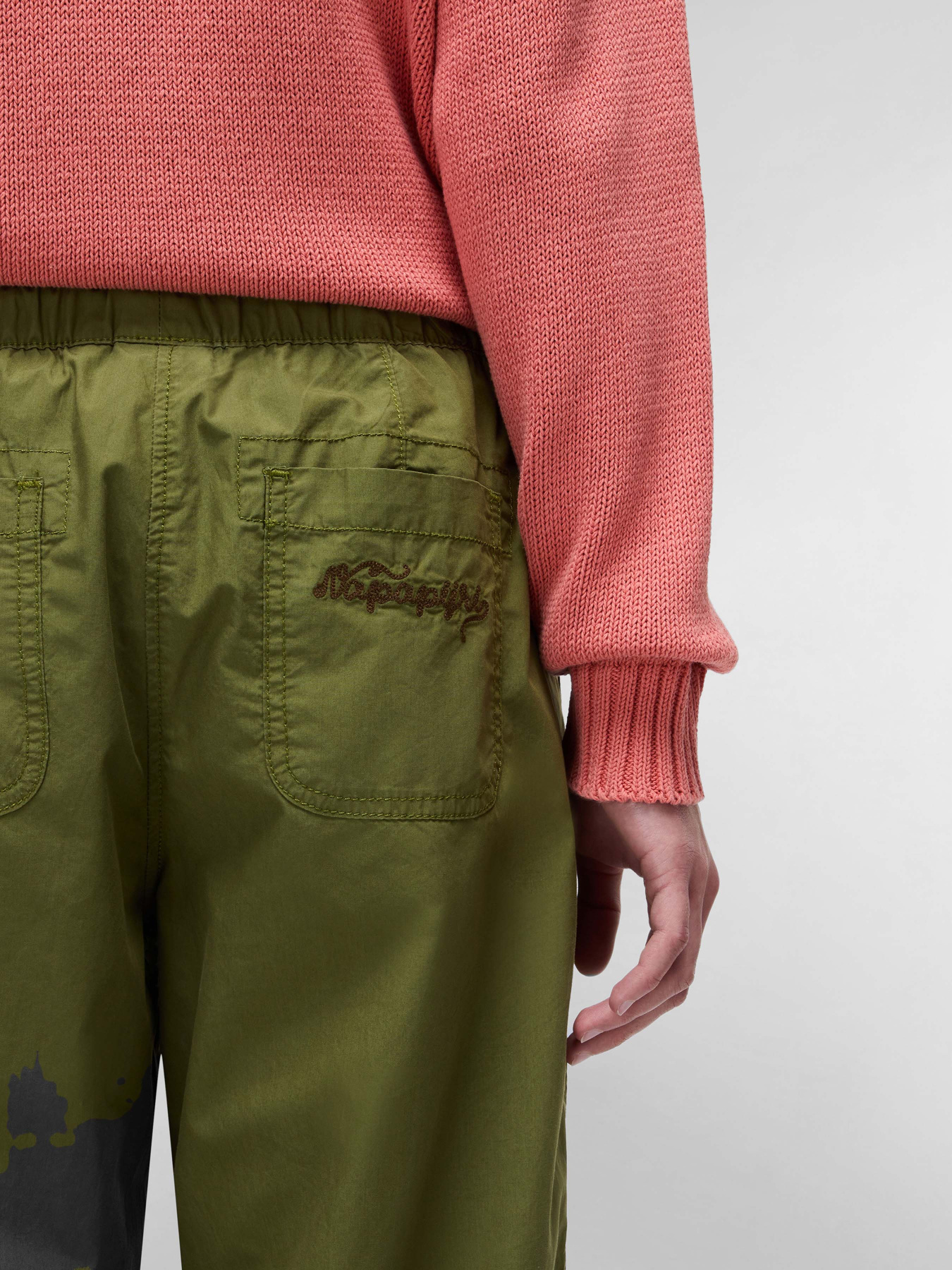 Повседневные штаны Napapijri Cisa модель NP0A4IFVG1V1 Фото