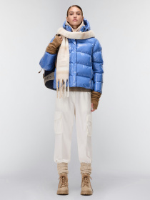 Зимова куртка Napapijri модель NP0A4HZ5B3E1 Зимова куртка Napapijri модель NP0A4HZ5B3E1 Фото