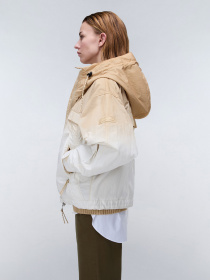 Демісезонна куртка Napapijri A-TRAVELER модель NP0A4I6GN3D1 Демісезонна куртка Napapijri A-TRAVELER модель NP0A4I6GN3D1 Фото