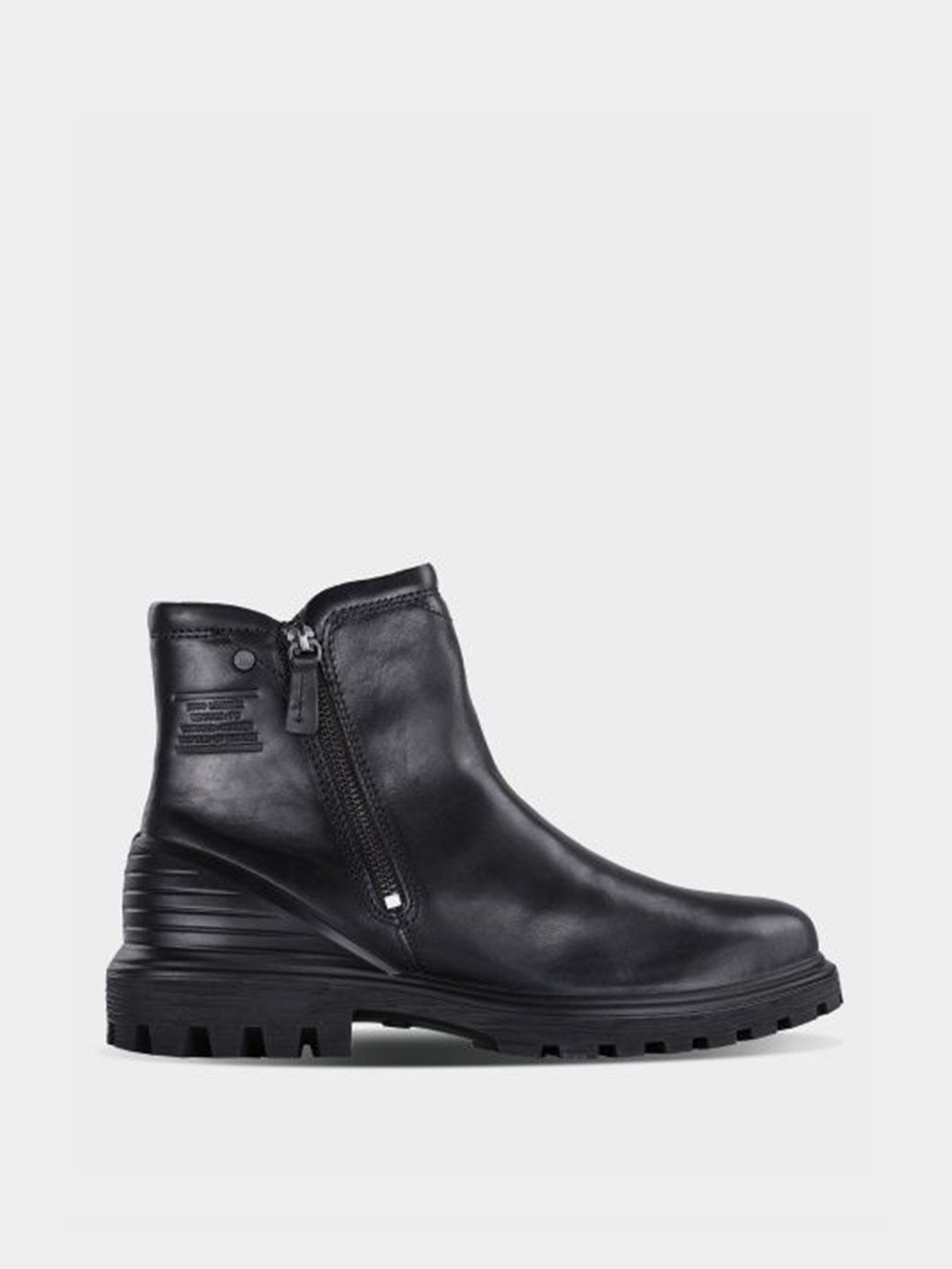 Ботинки ECCO Tred Tray модель 46039402001 Фото