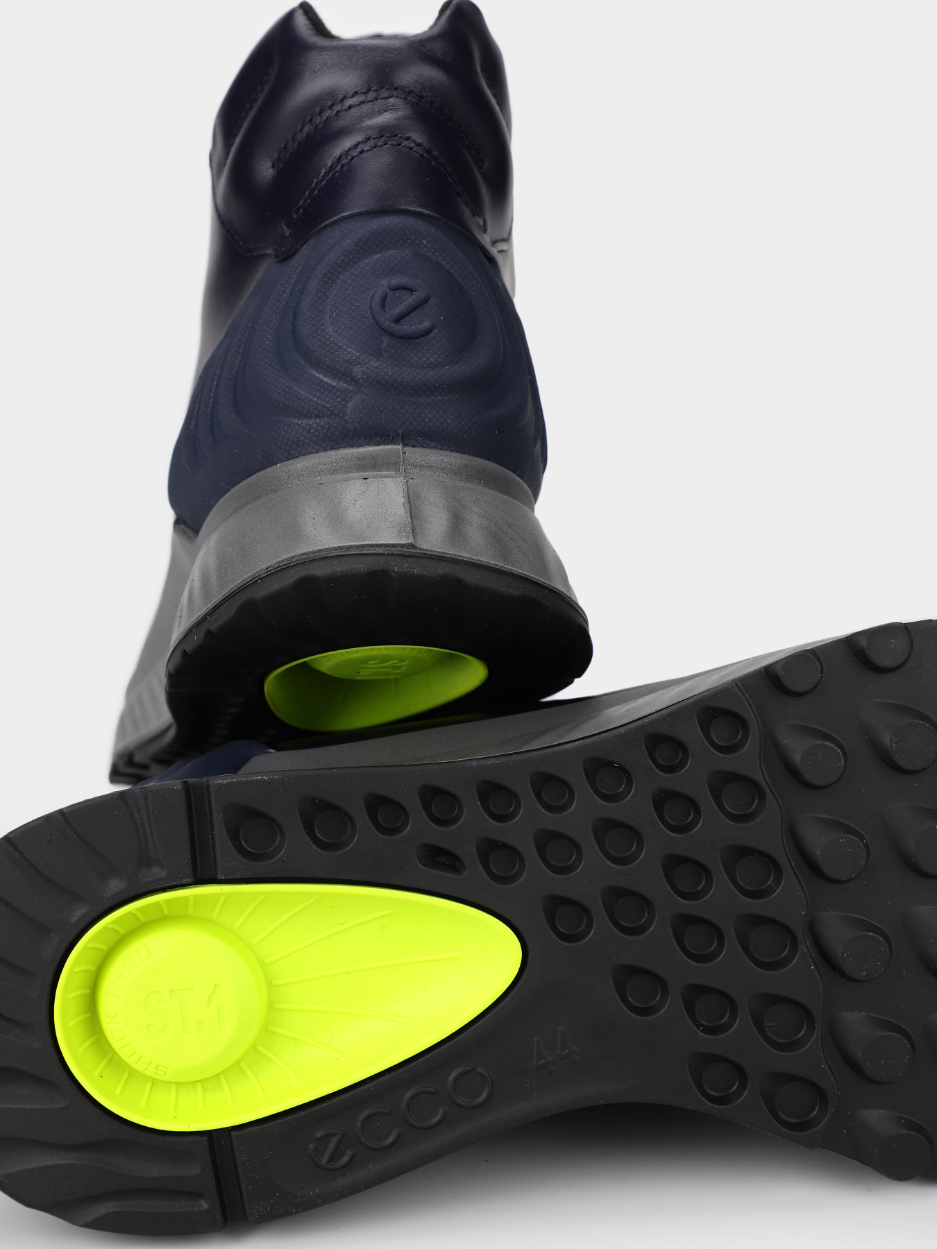 Ботинки ECCO Exostride модель 83534401303 Фото