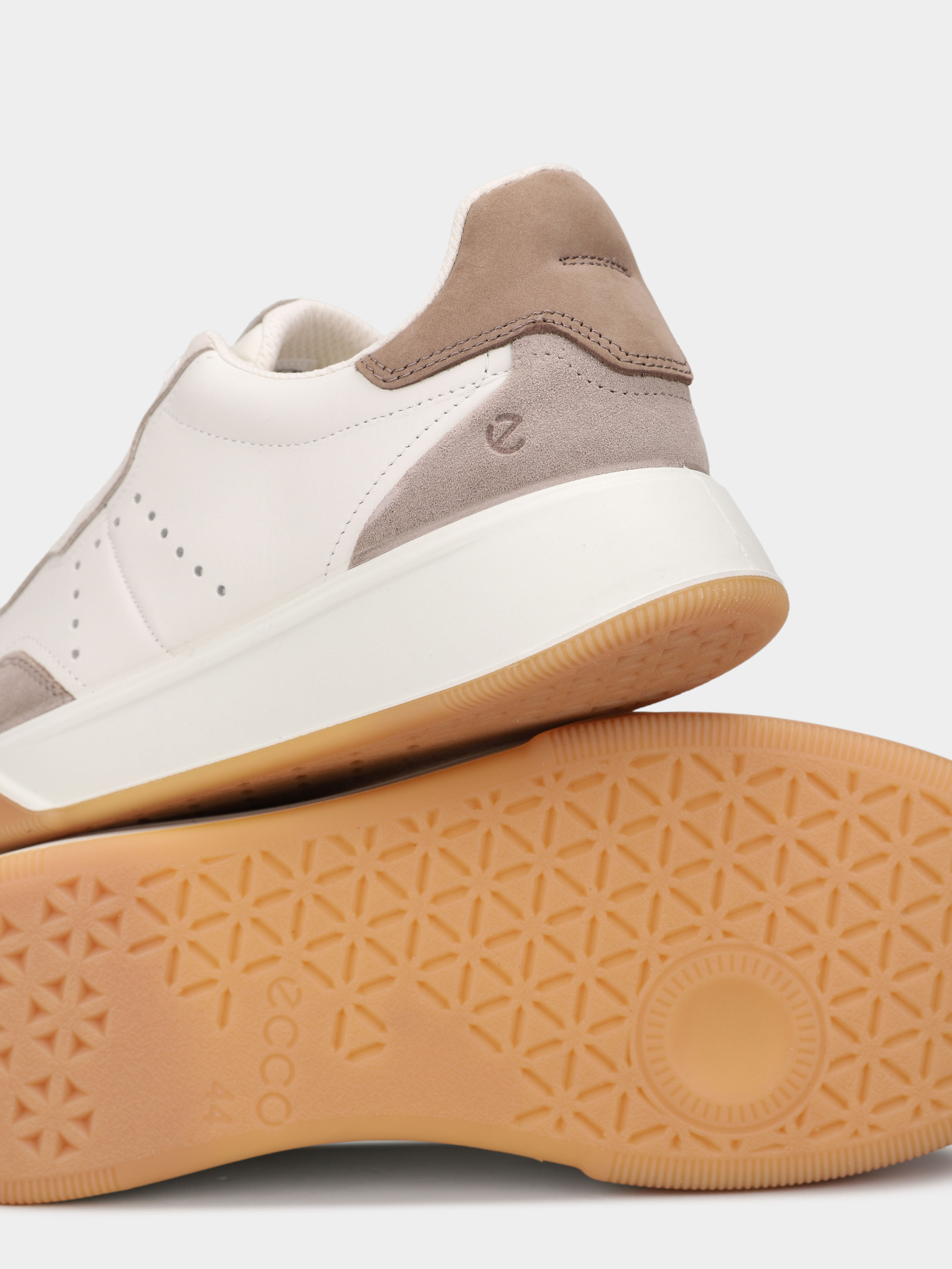 ECCO модель 53981461572 Фото