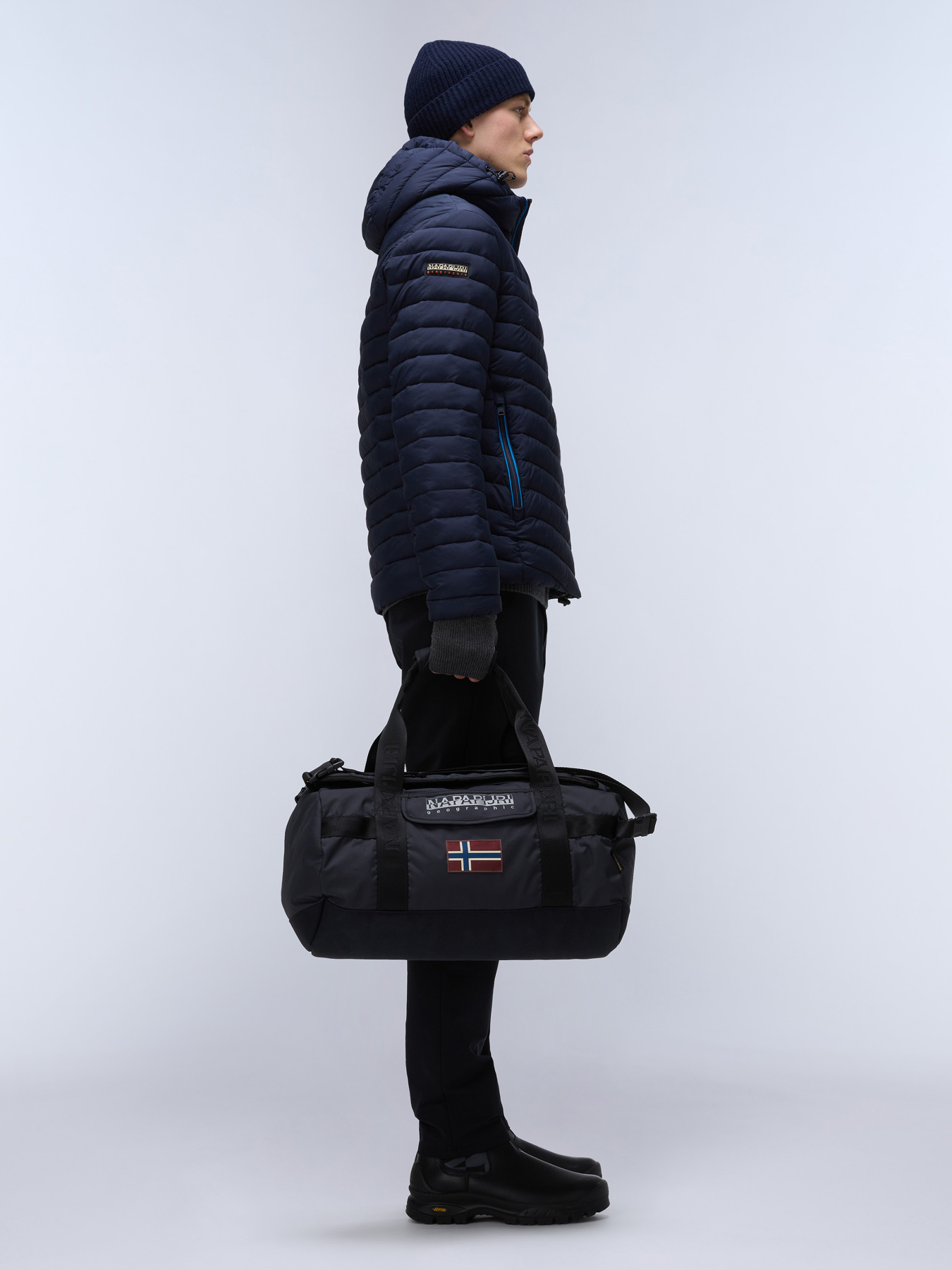 Дорожня сумка Napapijri Bering Travel Small модель NP0A4IBA0411 Фото