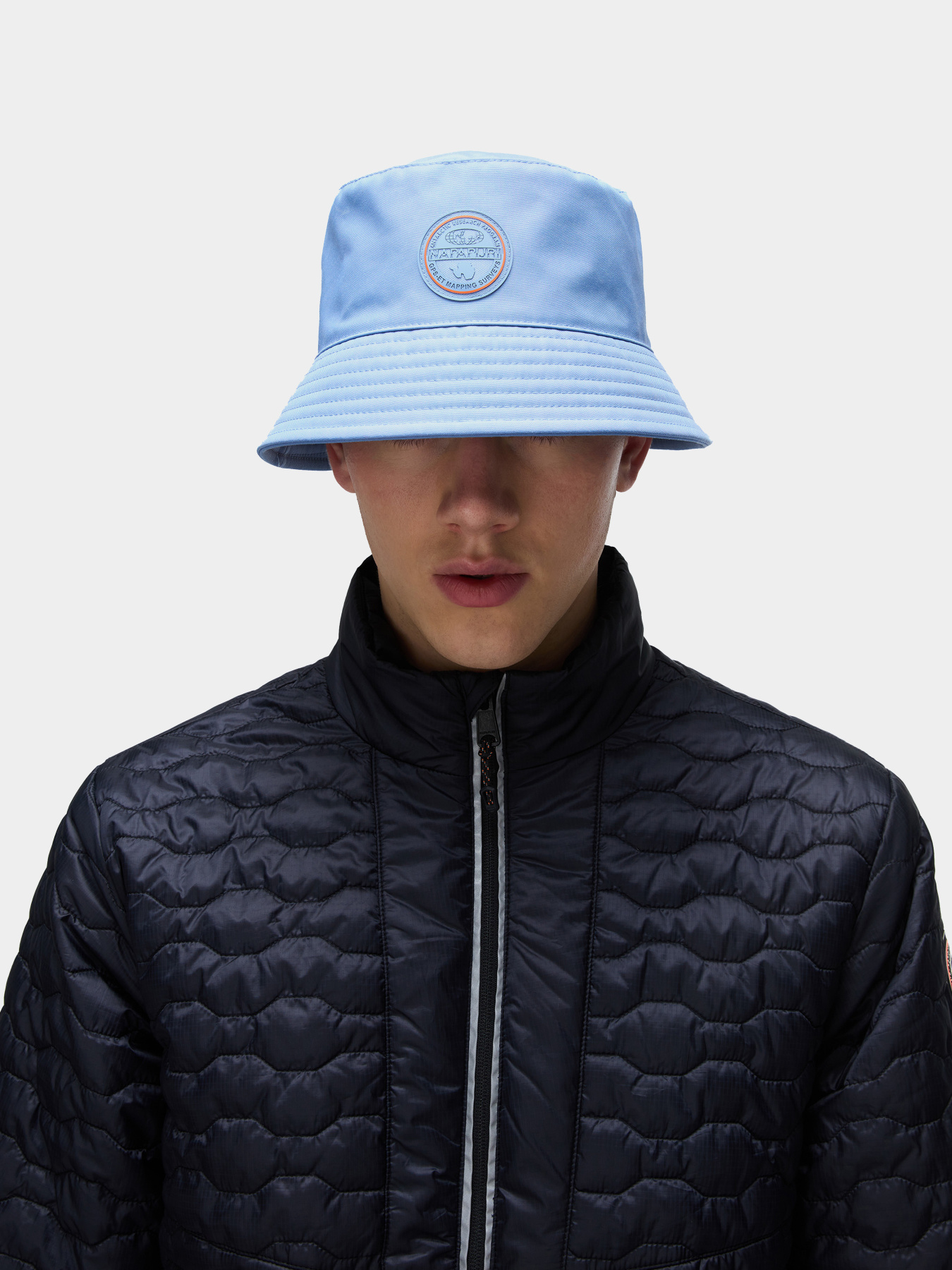 Панама Napapijri F-Reuss модель NP0A4I9SI821 Панама Napapijri F-Reuss модель NP0A4I9SI821 Фото