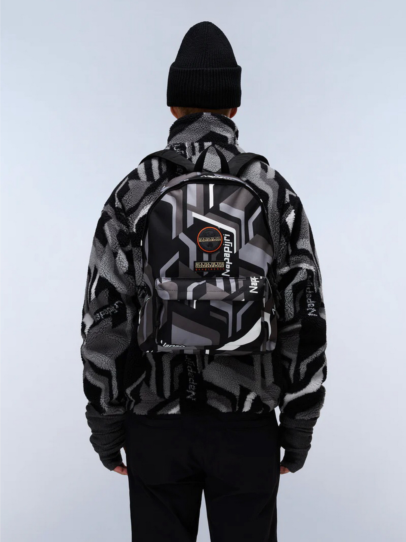 Повсякденний рюкзак Napapijri Voyage Print 19.5 L модель NP0A88UEF0V1 Фото