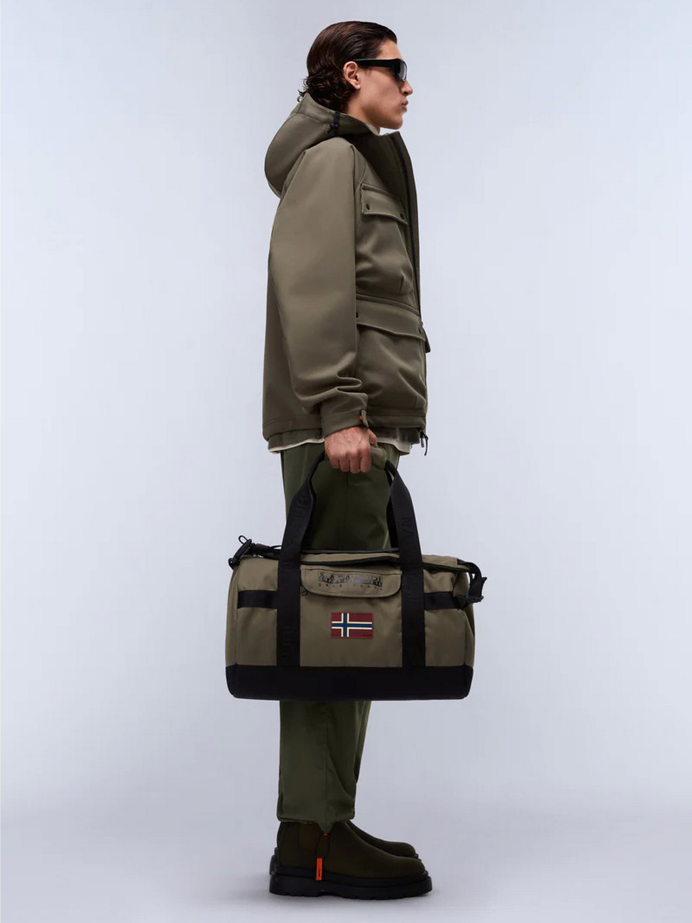 Дорожная сумка Napapijri Bering Travel 24.5 L модель NP0A88ULG0A1 Фото