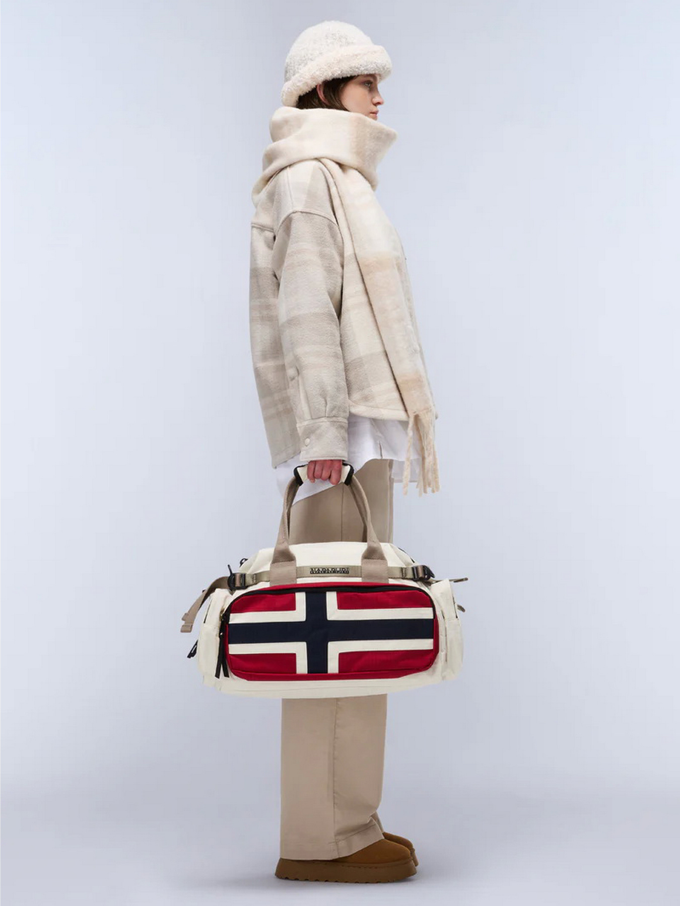 Дорожная сумка Napapijri Nadir Small Duffle Bag 29 L модель NP0A88VDN1J1 Дорожная сумка Napapijri Nadir Small Duffle Bag 29 L модель NP0A88VDN1J1 Фото