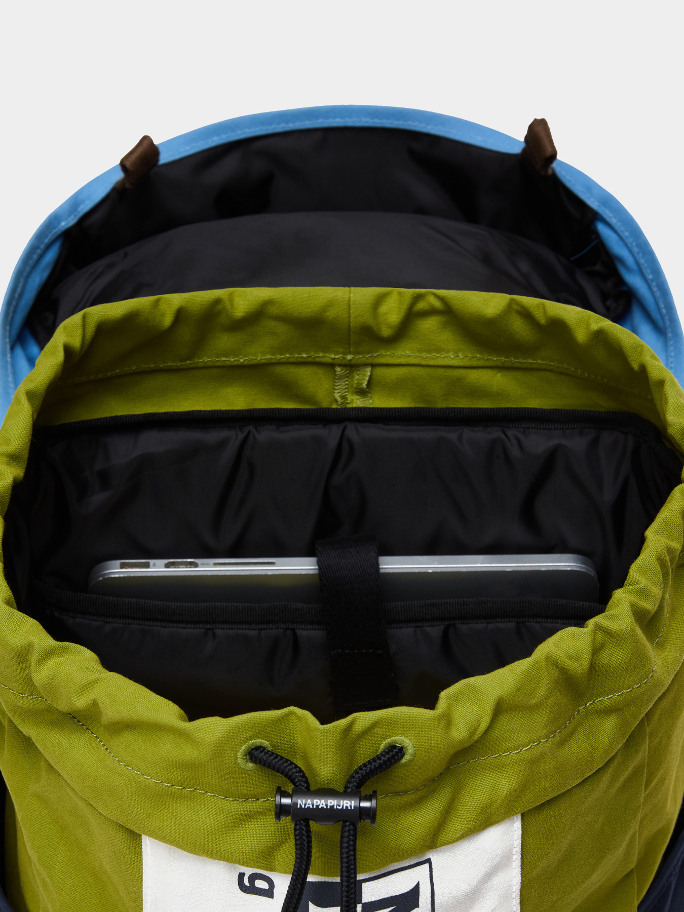 Napapijri NP0A891NMZC1 модель NP0A891NMZC1 Napapijri NP0A891NMZC1 модель NP0A891NMZC1 Фото