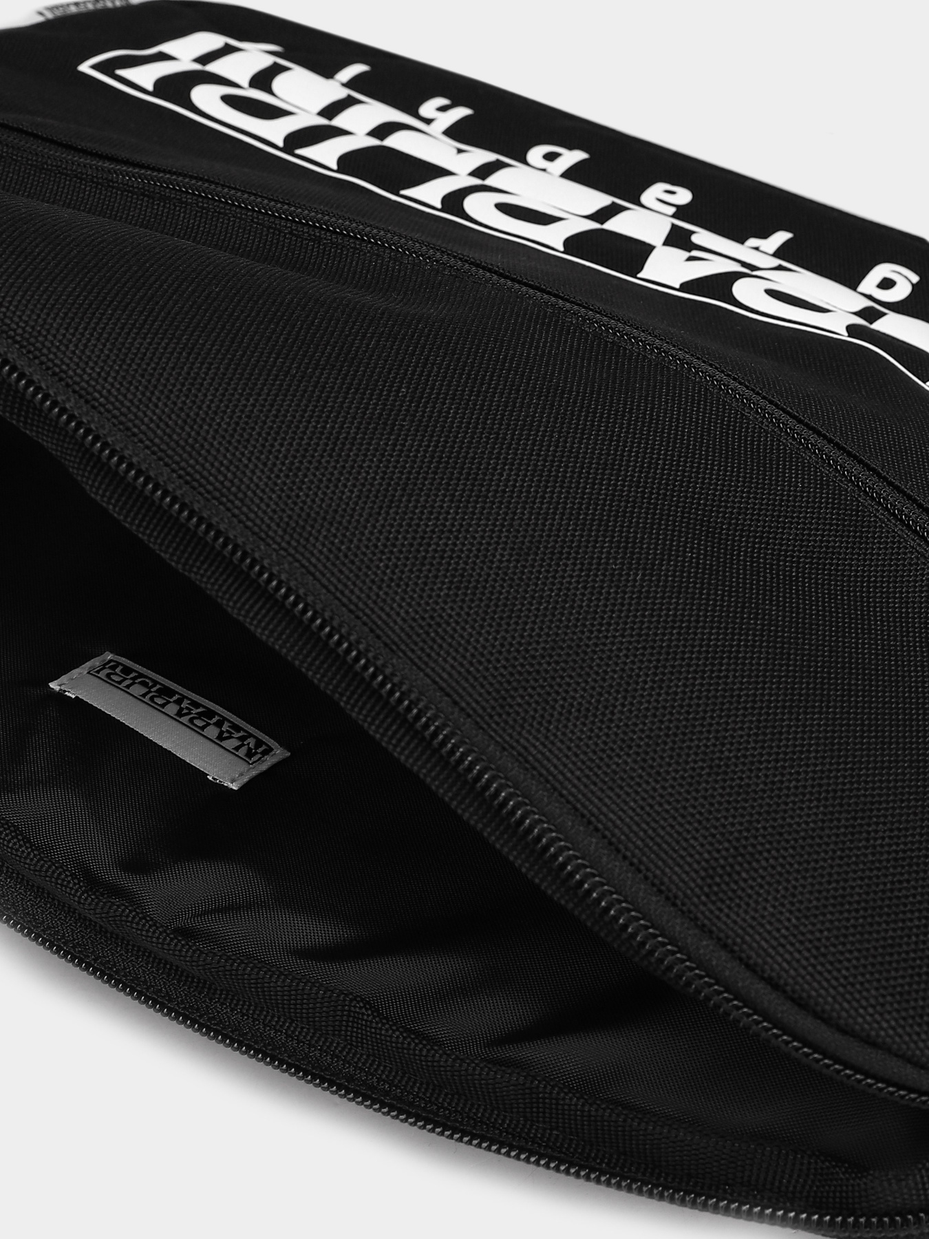 Чохол для смартфону Napapijri HAPPY LAPTOP модель NP0A4F630411 Фото