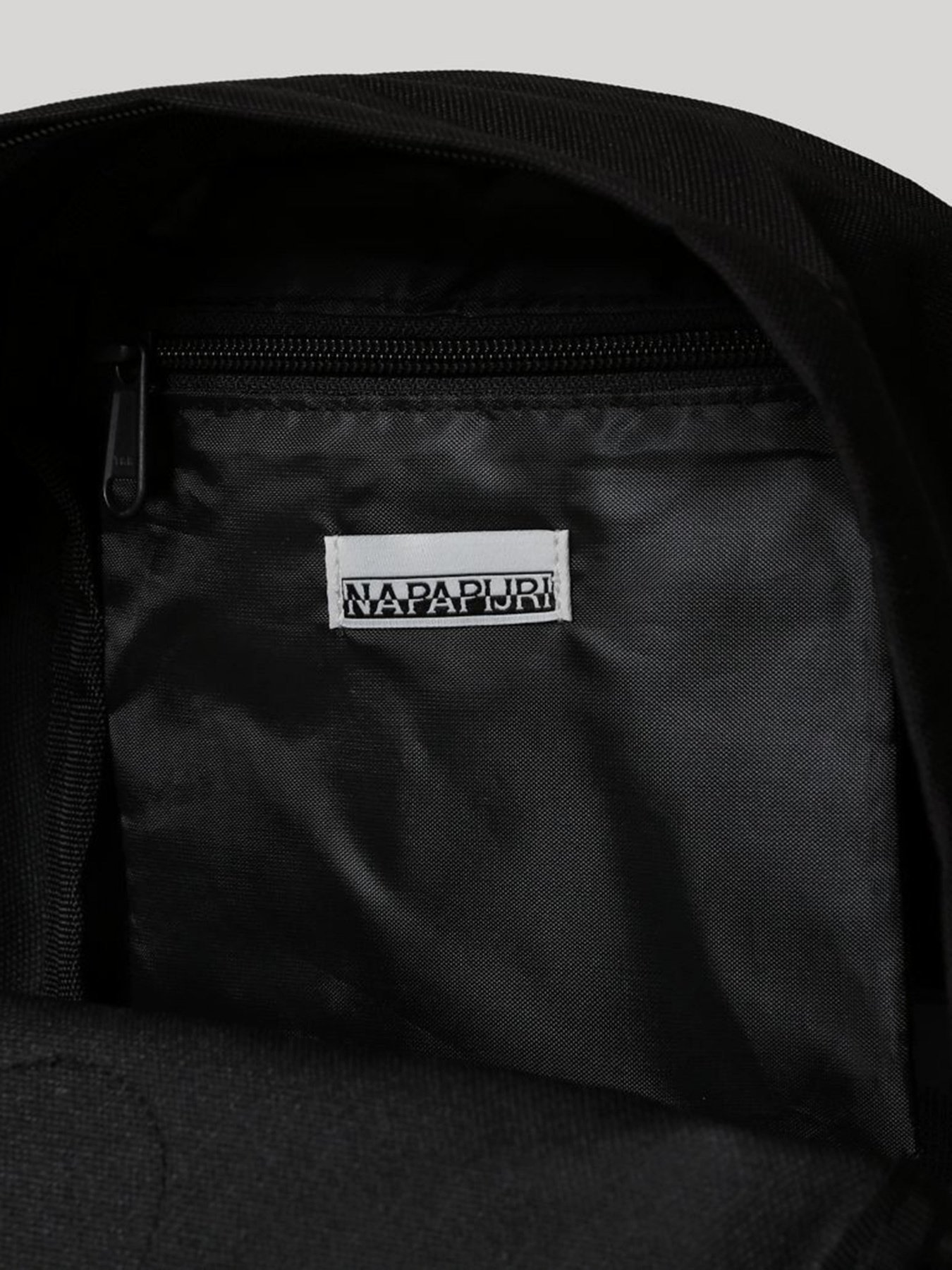 Рюкзаки Napapijri Voyage Mini 2 модель NP0A4EU90411 Фото
