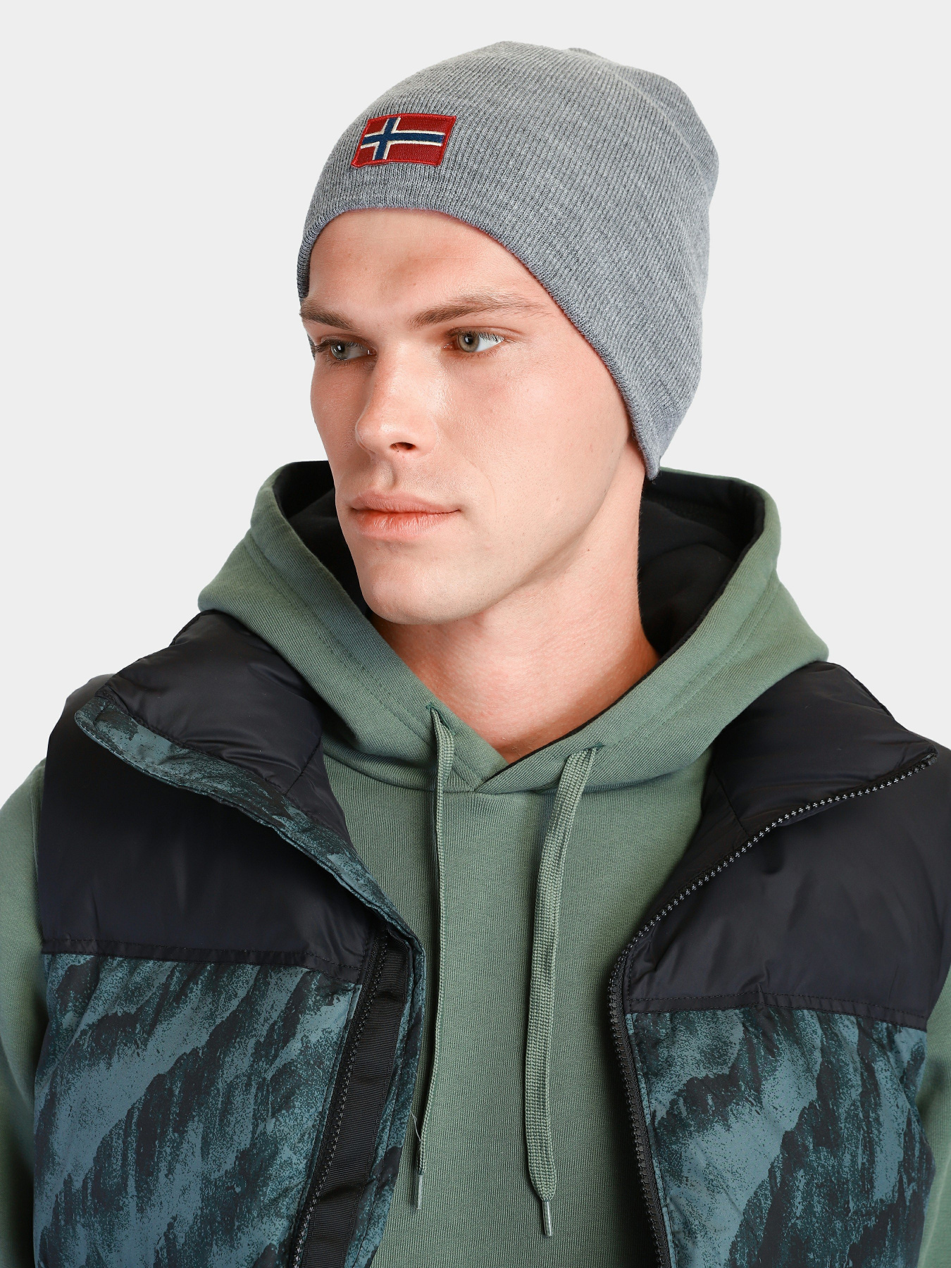 Шапка Napapijri FIRA 1 модель NP0A4FRV1601 Шапка Napapijri FIRA 1 модель NP0A4FRV1601 Фото