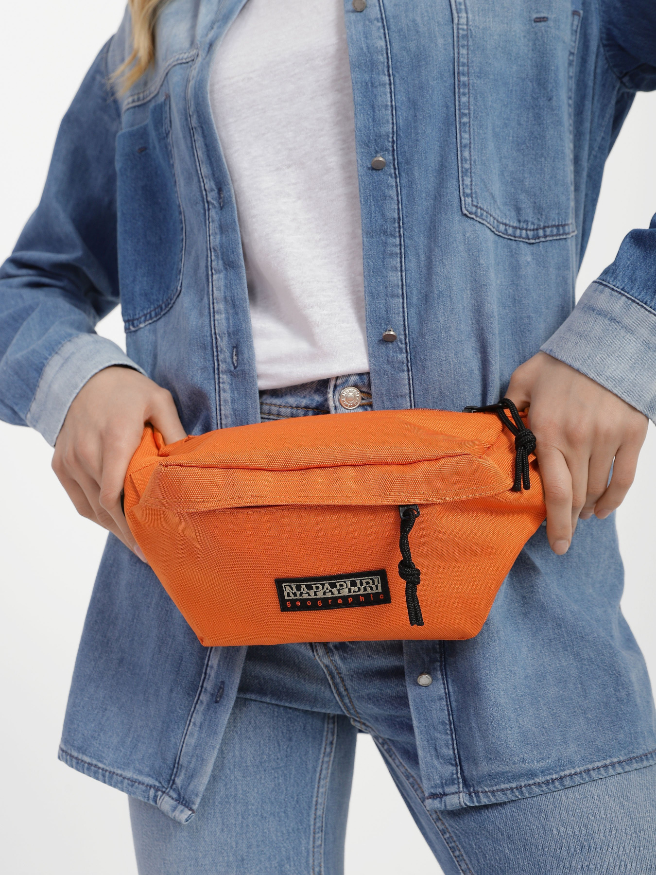 Поясная сумка Napapijri модель NP0A4GFNAA31 Поясная сумка Napapijri модель NP0A4GFNAA31 Фото