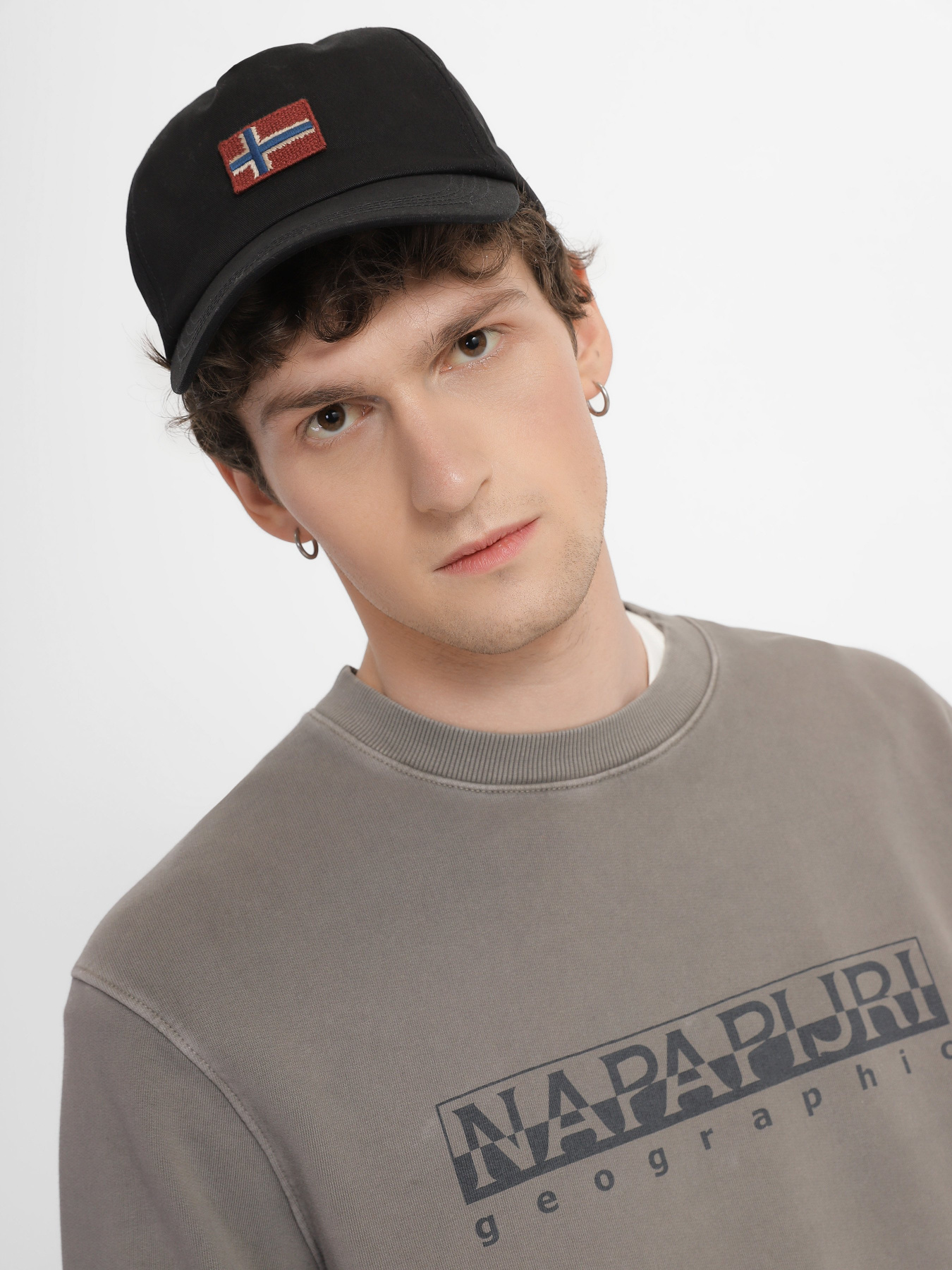 Кепка Napapijri FALIS 1 модель NP0A4H8U0411 Кепка Napapijri FALIS 1 модель NP0A4H8U0411 Фото