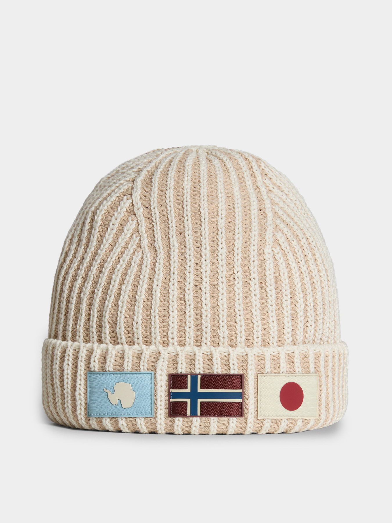 Шапка Napapijri F-Sham модель NP0A4HHYN1A1 Шапка Napapijri F-Sham модель NP0A4HHYN1A1 Фото