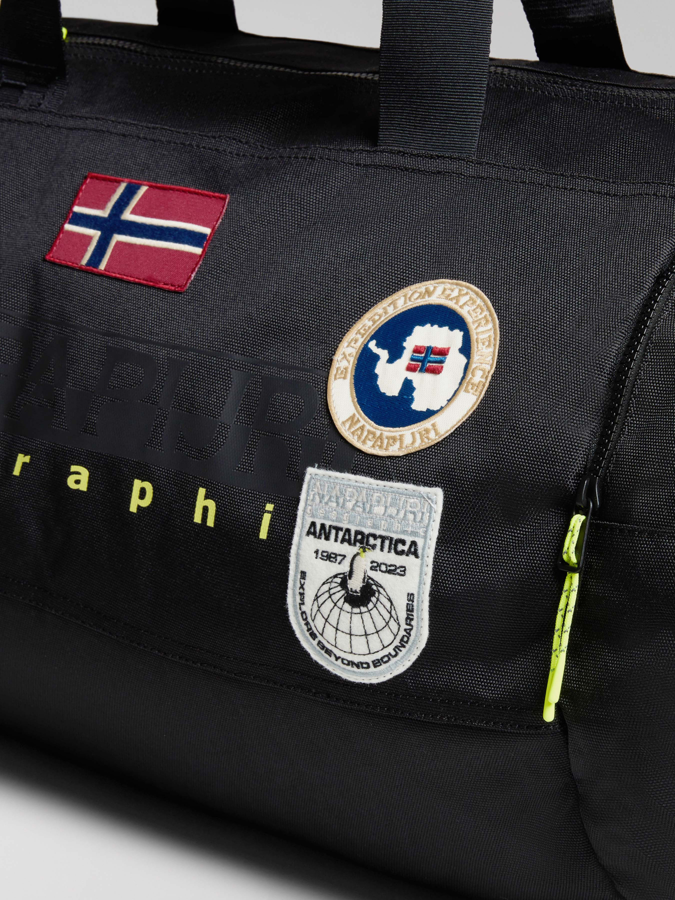 Сумка Napapijri Ohrid Duffle Bag модель NP0A4HBG0411 Фото