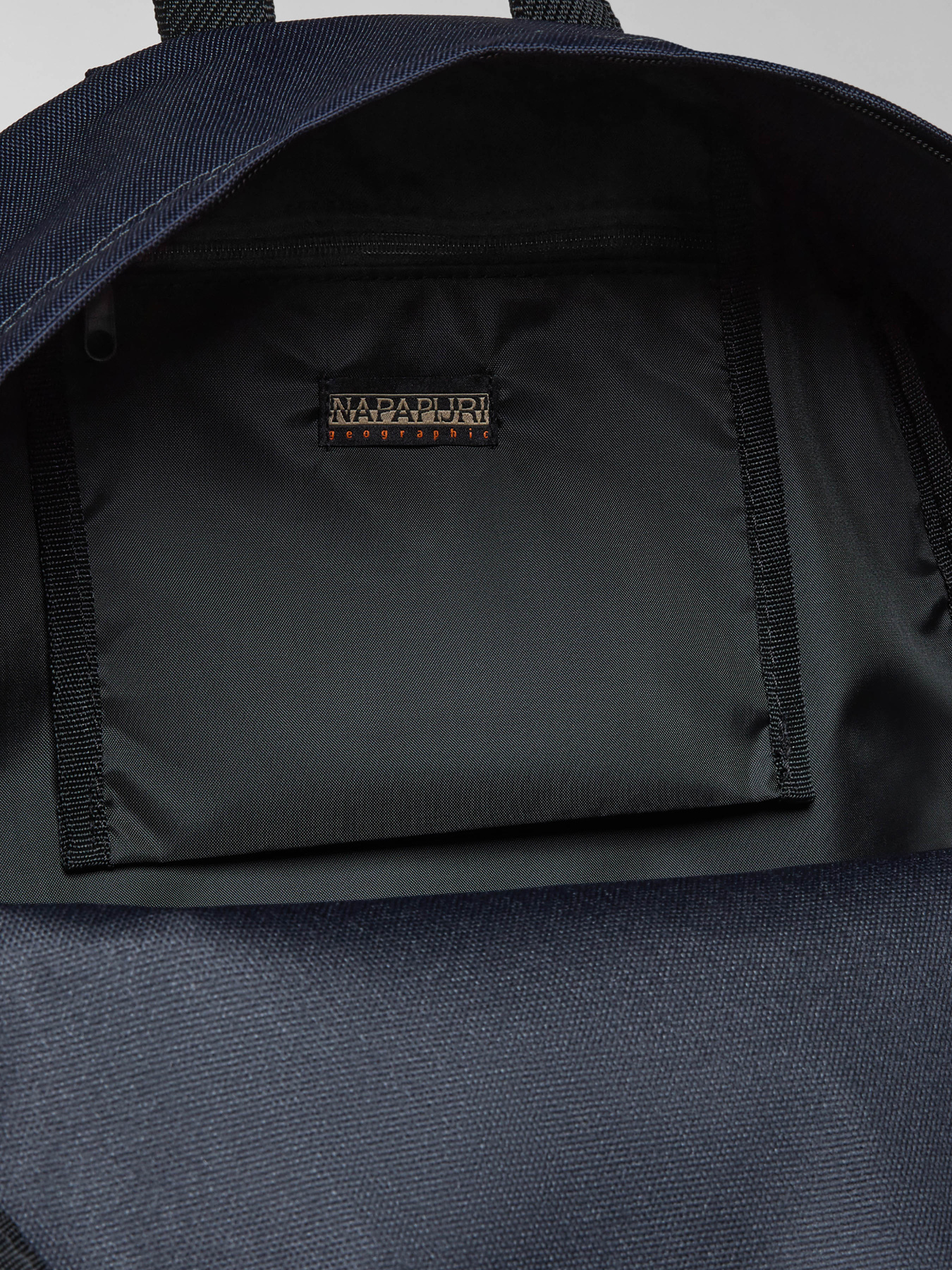 Повседневный рюкзак Napapijri H-Hornby 19L модель NP0A4HND1761 Повседневный рюкзак Napapijri H-Hornby 19L модель NP0A4HND1761 Фото