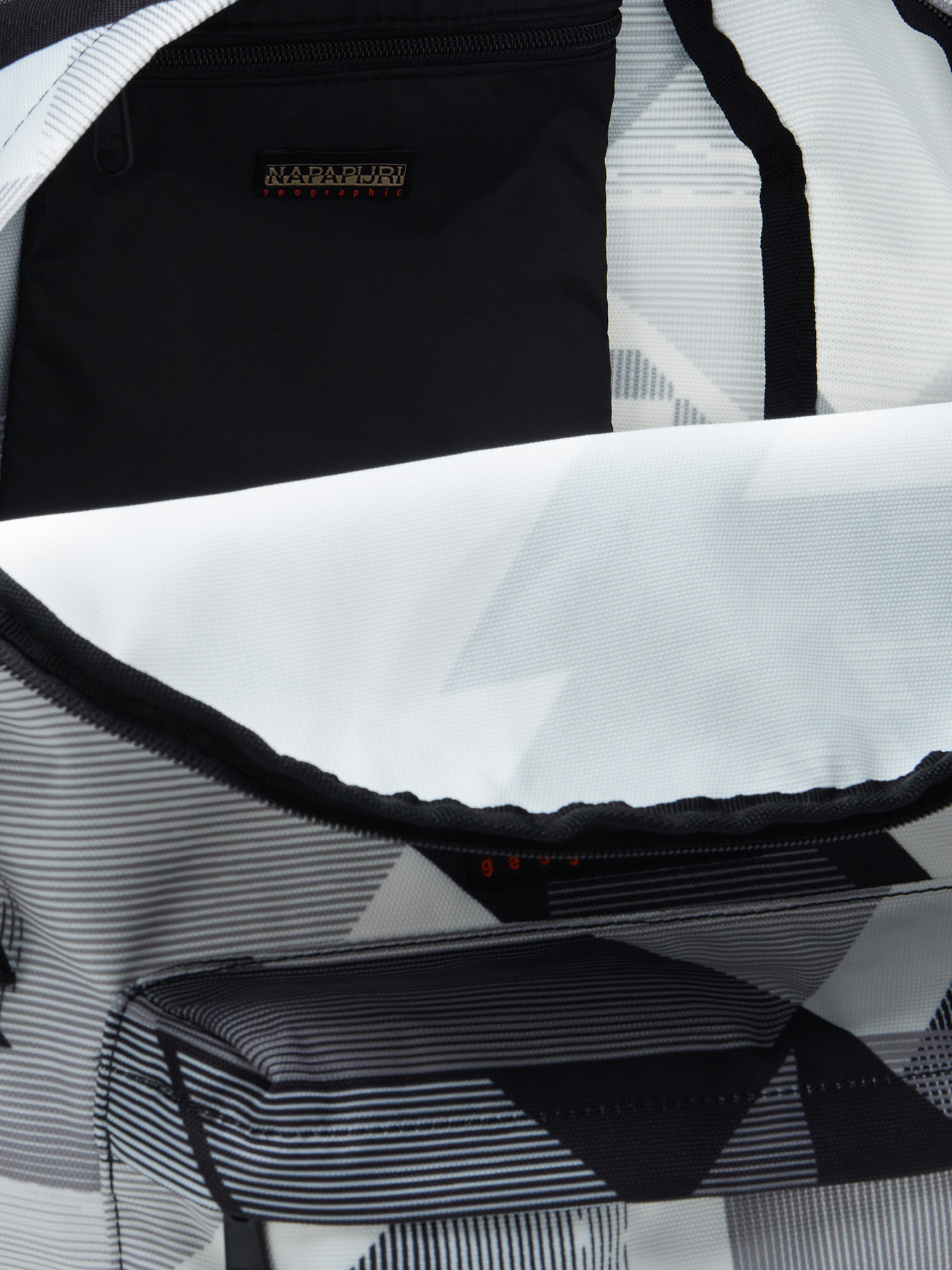 Рюкзак Napapijri Voyage Aop 22L модель NP0A4HXNF9J1 Фото