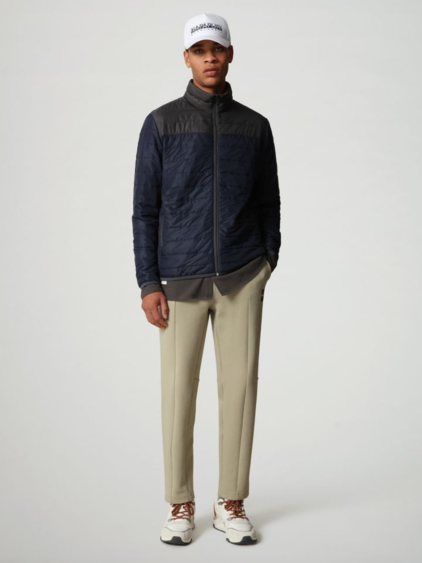 Демисезонная куртка Napapijri Puffer Acalmar модель NP0A4FHM1761 Фото