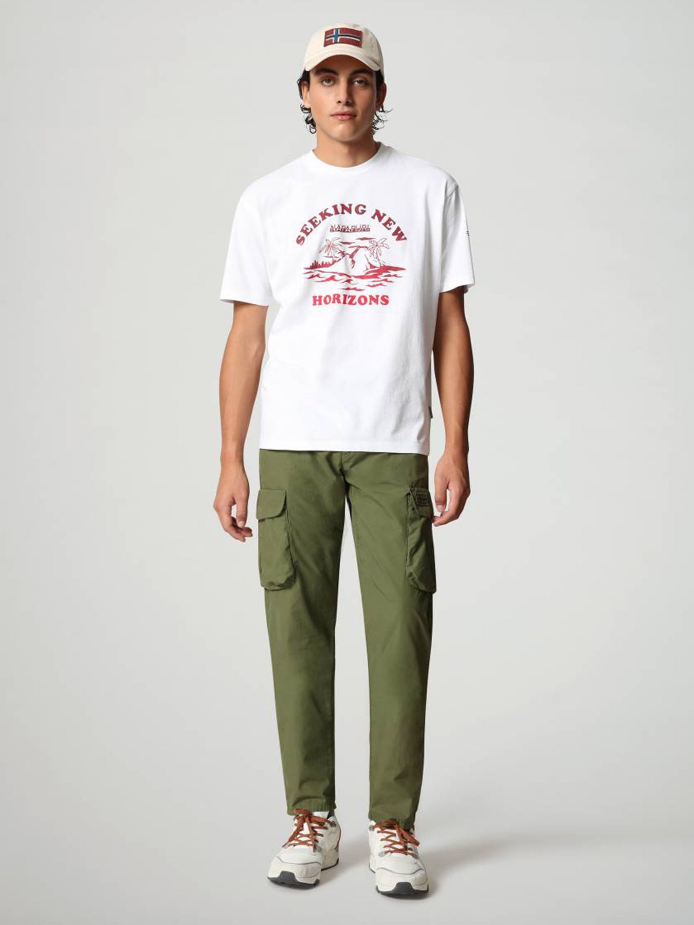 Повсякденні штани Napapijri MORI модель NP0A4F7JG2C1 Повсякденні штани Napapijri MORI модель NP0A4F7JG2C1 Фото