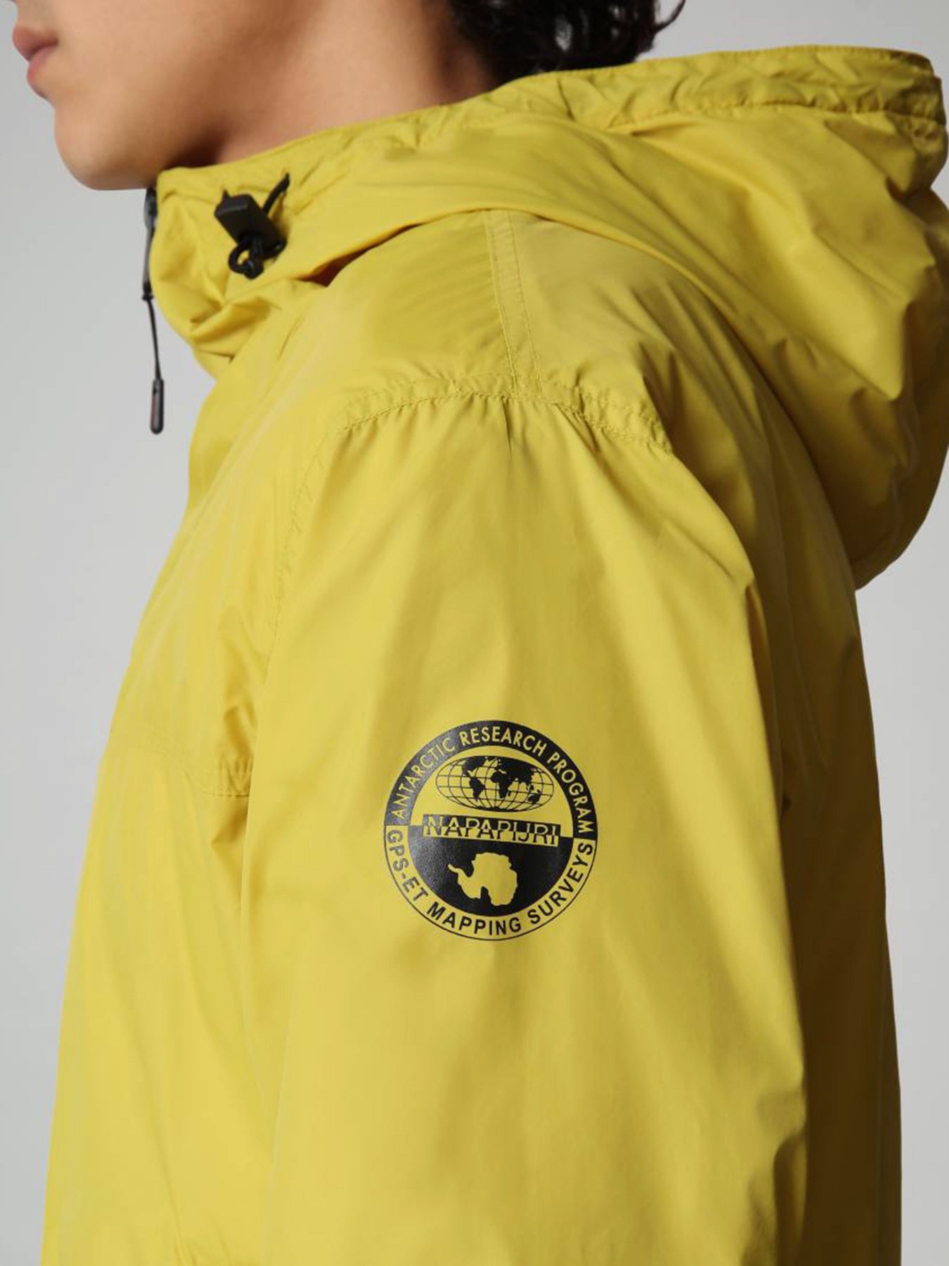 Вітровка Napapijri Circular модель NP0A4FB6YA91 Фото