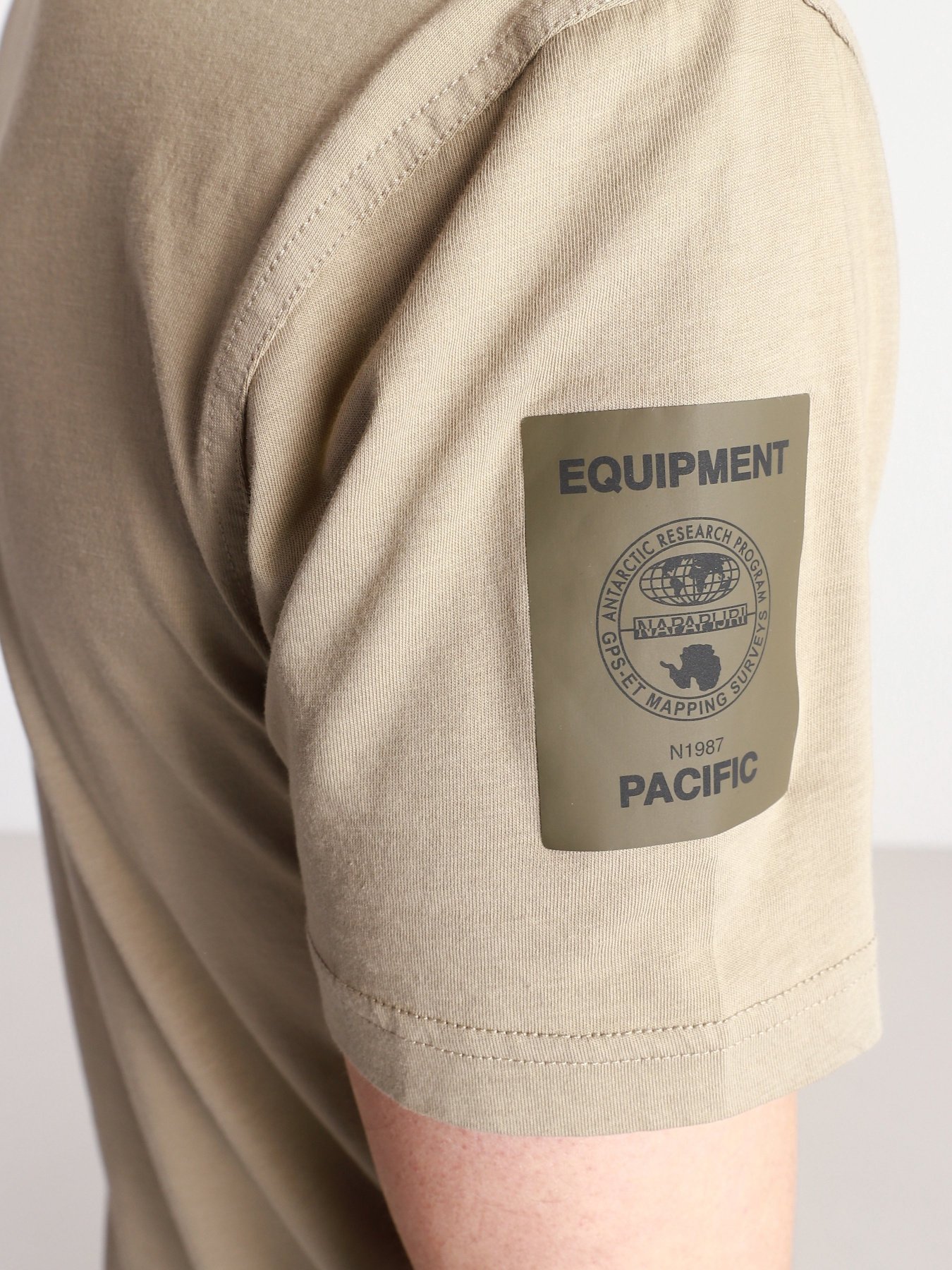 Футболки и поло Napapijri S-OAHU SS модель NP0A4F3AG5L1 Фото