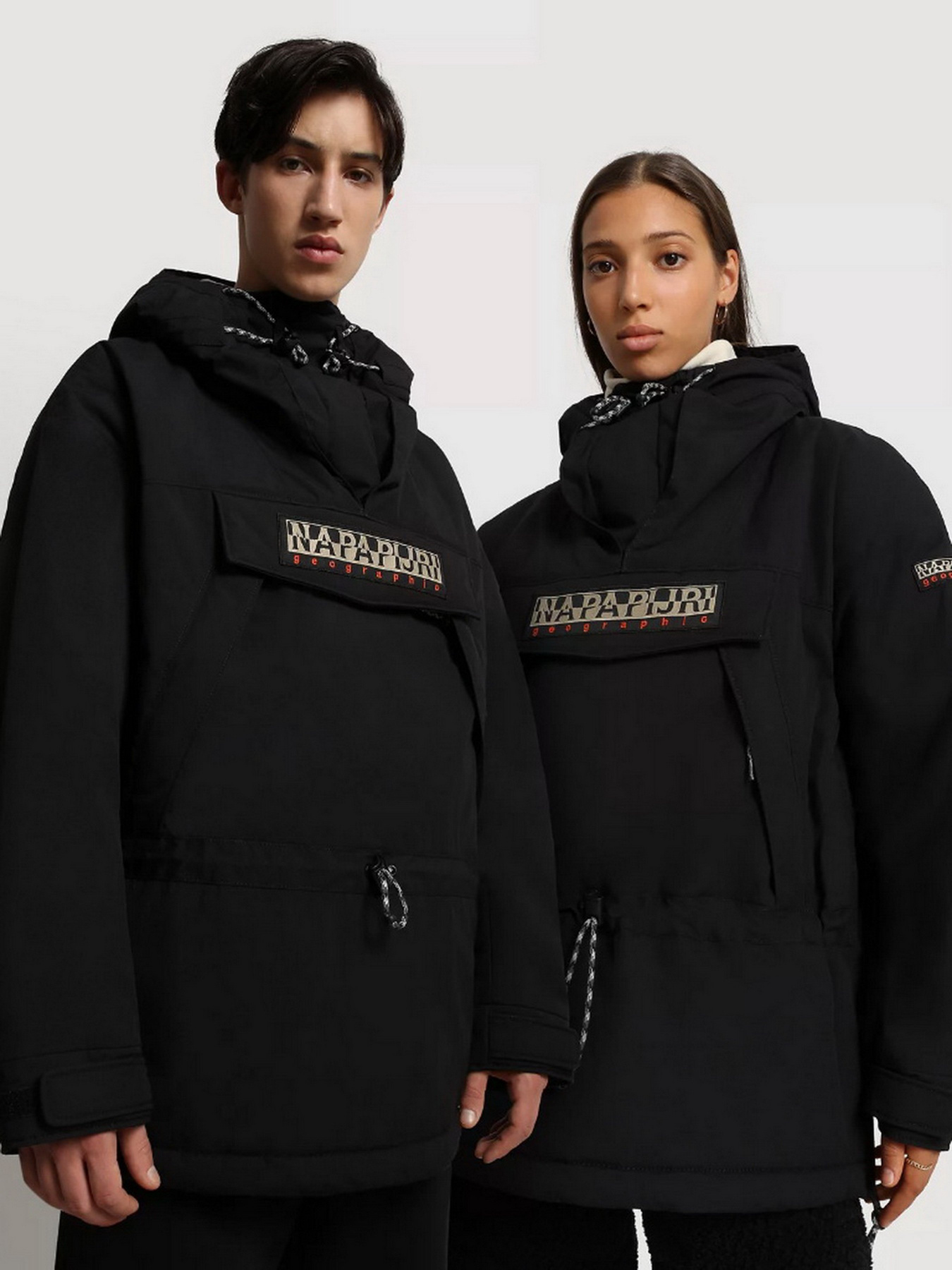 Анорак Napapijri Lavaredo модель NP0A4FPR0411 Анорак Napapijri Lavaredo модель NP0A4FPR0411 Фото