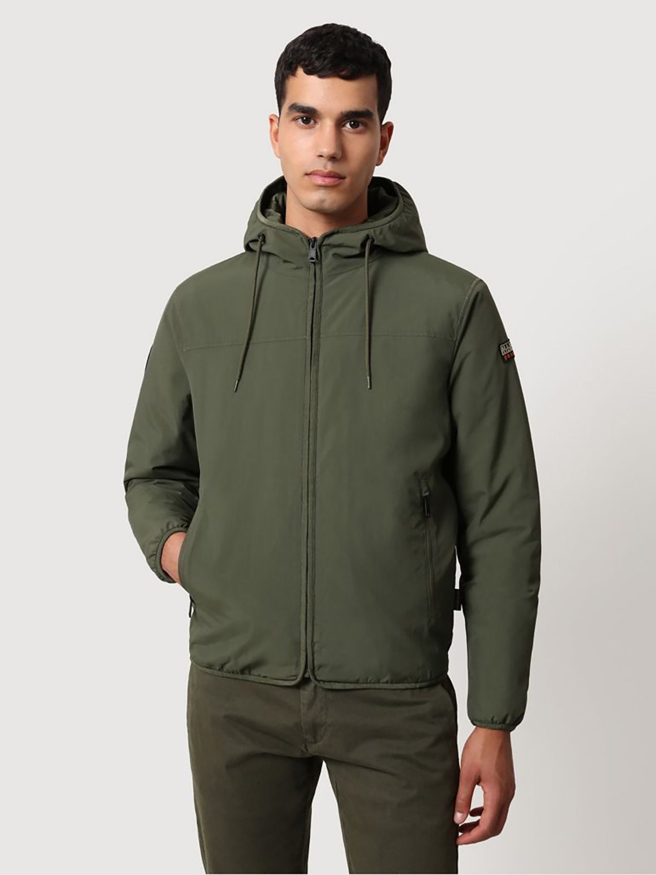 Демисезонная куртка Napapijri Avalon модель NP0A4FPUGE41 Демисезонная куртка Napapijri Avalon модель NP0A4FPUGE41 Фото