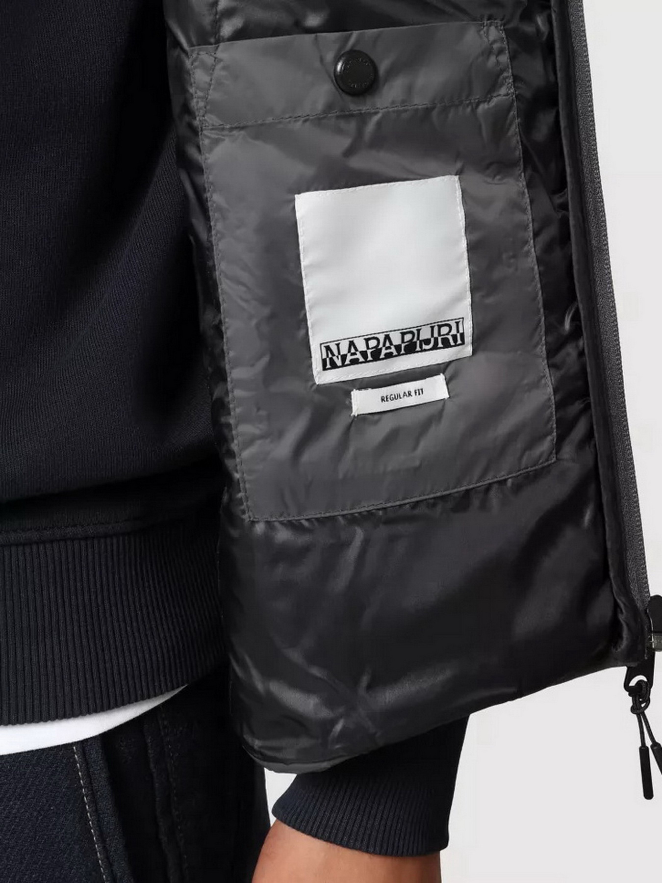 Жилет с утеплителем Napapijri Aerons модель NP0A4FPW1981 Фото