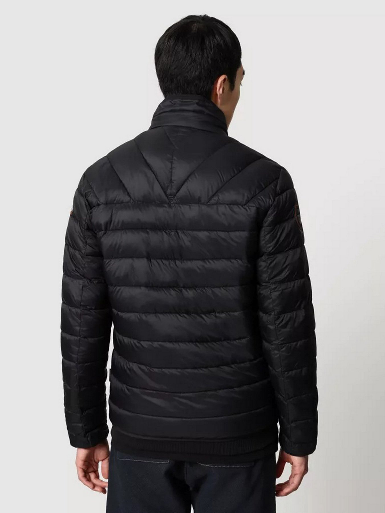 Демісезонна куртка Napapijri Aerons модель NP0A4FPX0411 Демісезонна куртка Napapijri Aerons модель NP0A4FPX0411 Фото