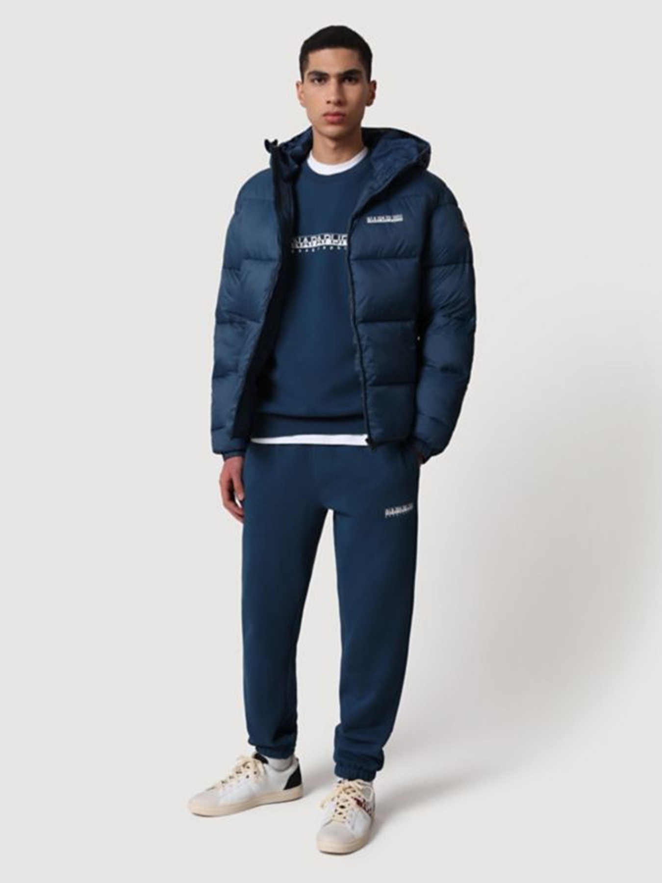 Штаны спортивные Napapijri M-BOX модель NP0A4FR6BB81 Штаны спортивные Napapijri M-BOX модель NP0A4FR6BB81 Фото