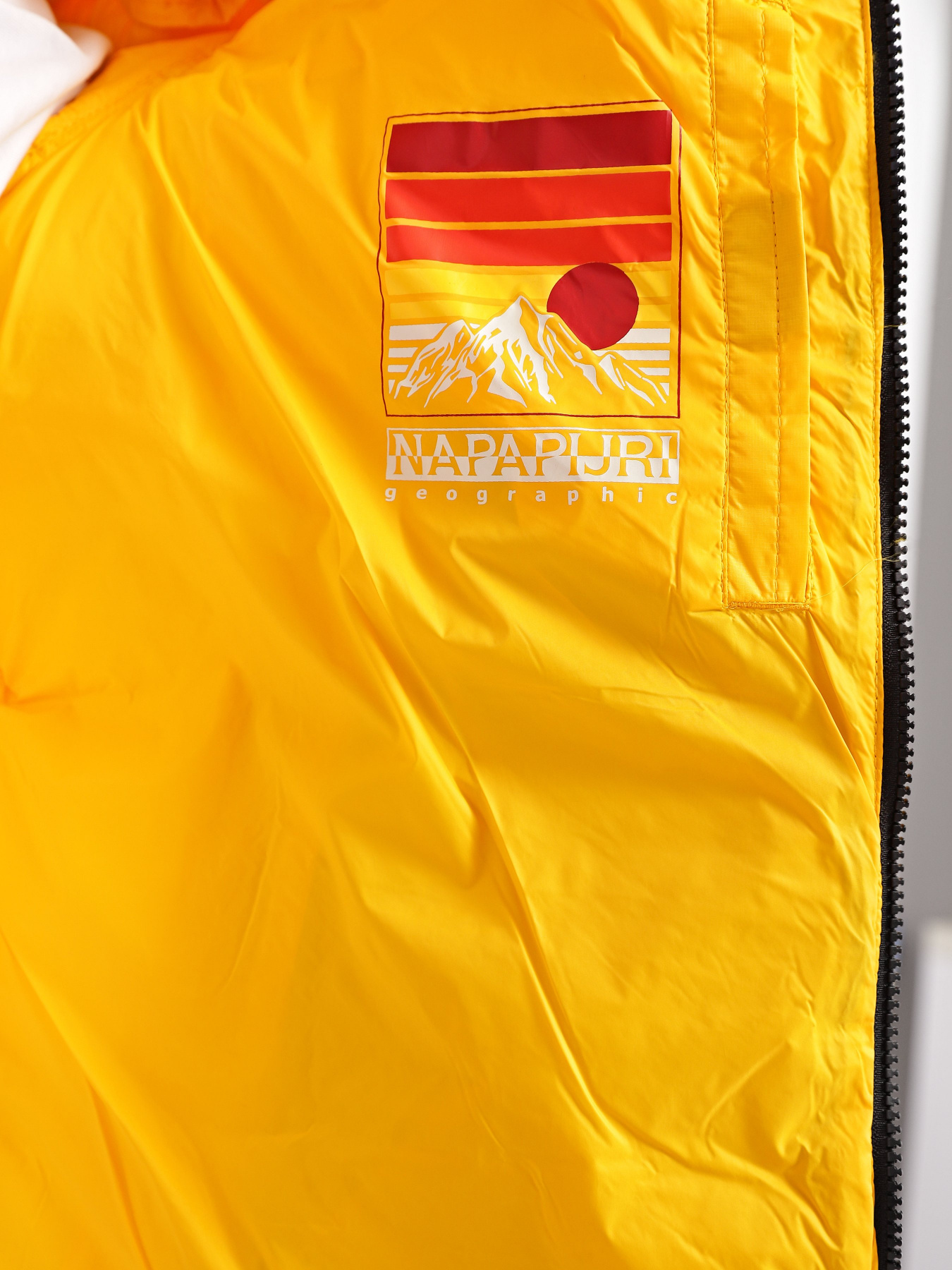 Зимова куртка Napapijri Hornelen модель NP0A4GLLYE11 Фото